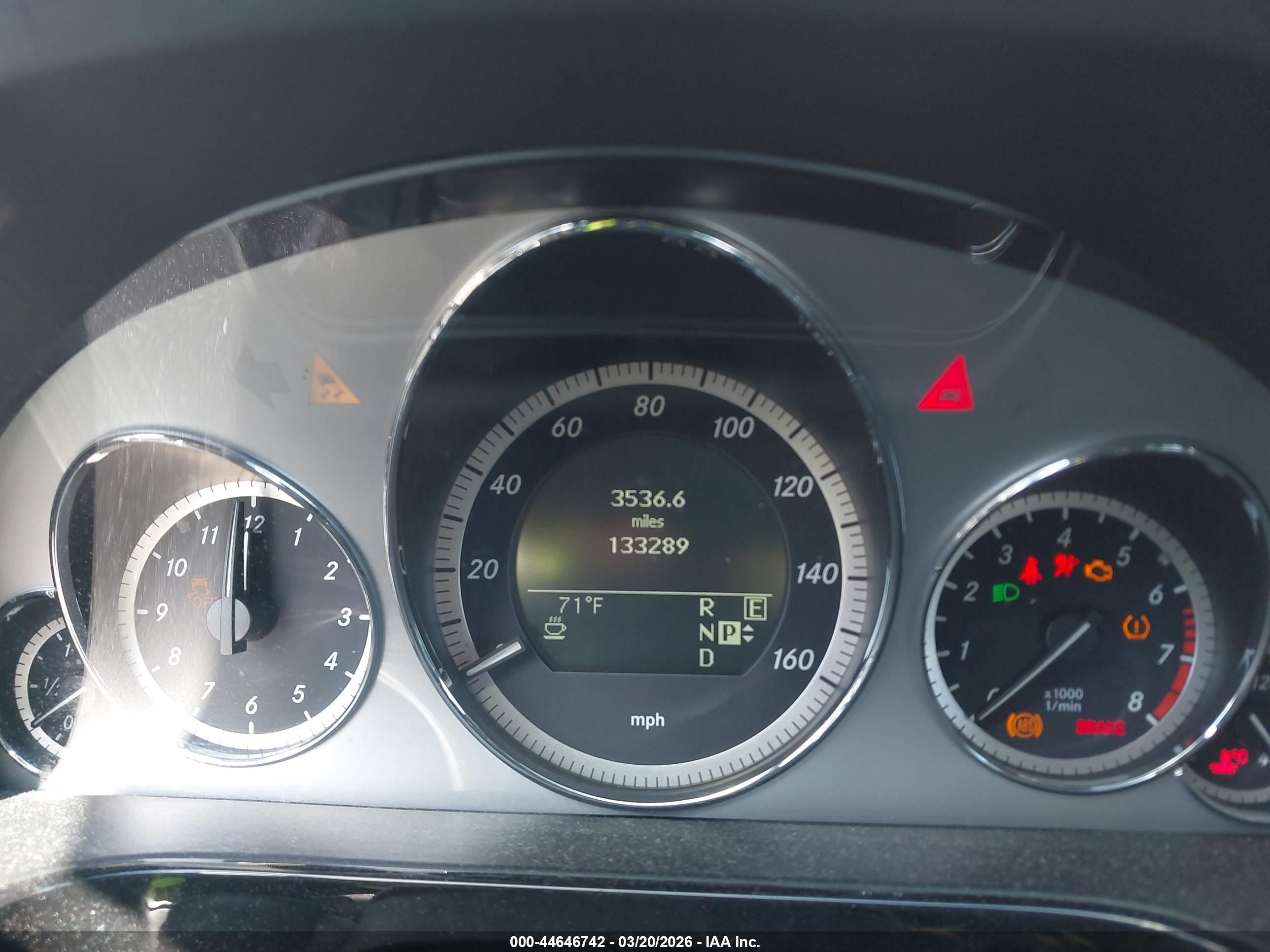 MERCEDES-BENZ E image 7