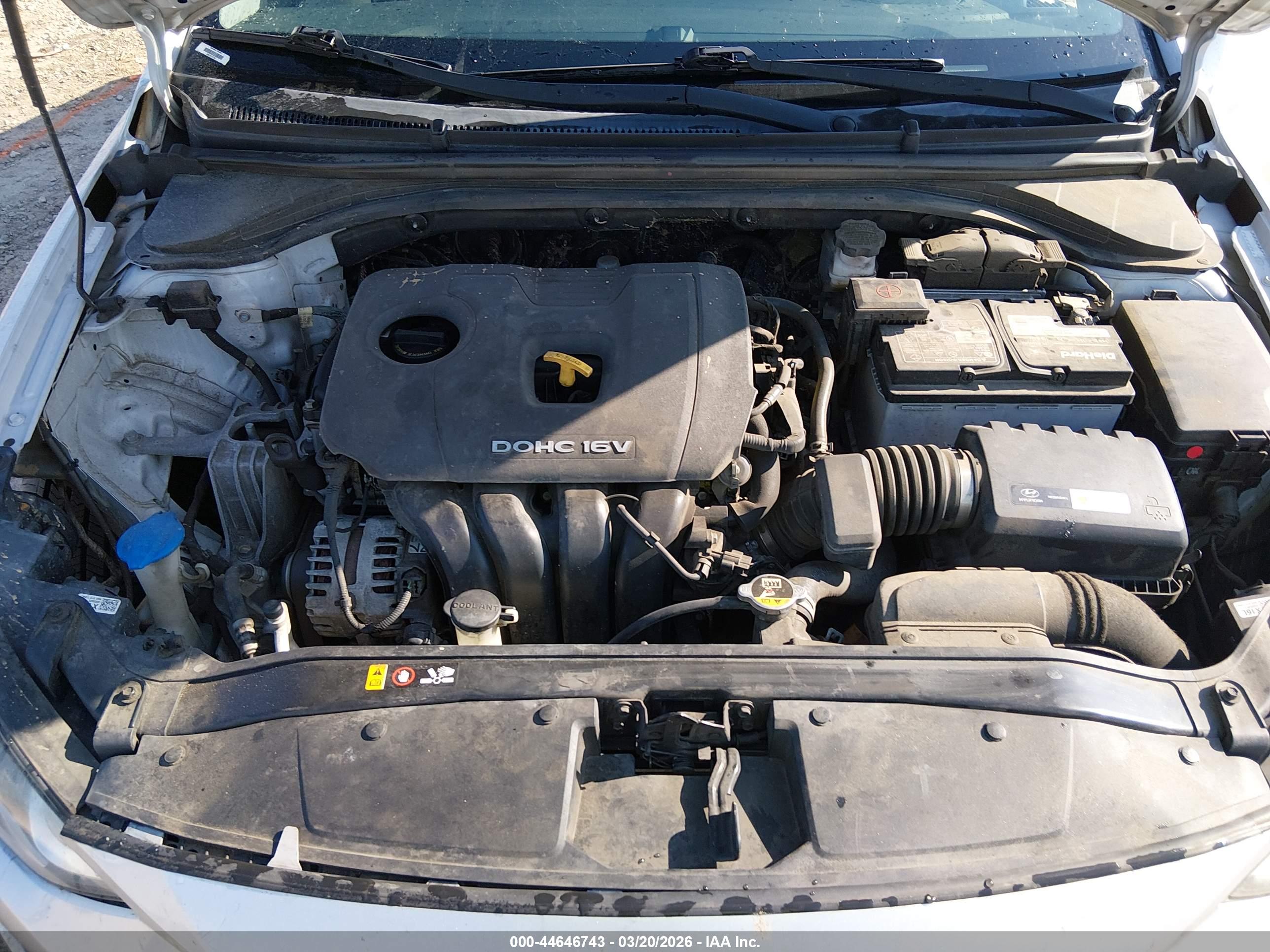 HYUNDAI ELANTRA image 10