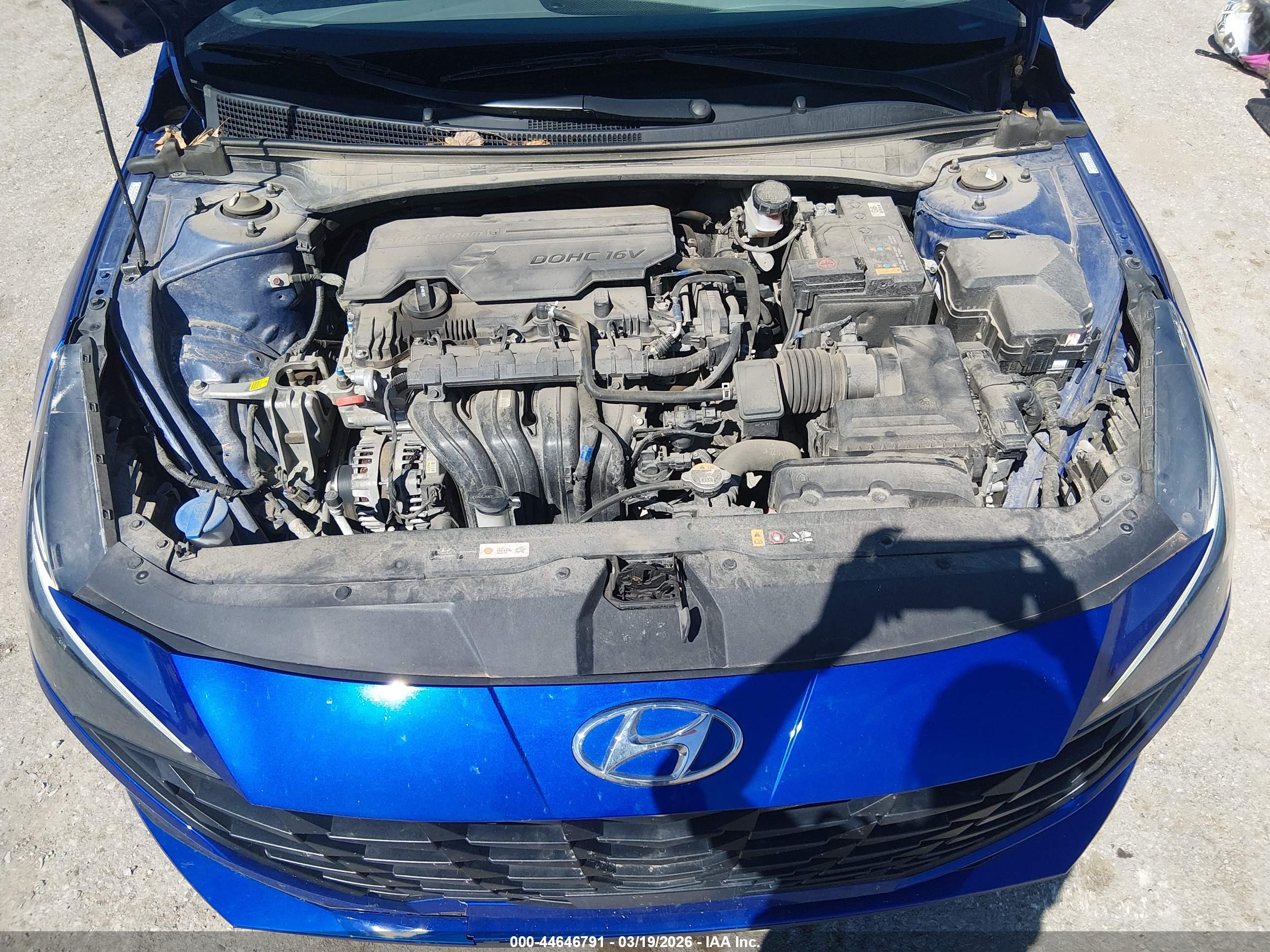 HYUNDAI ELANTRA image 10