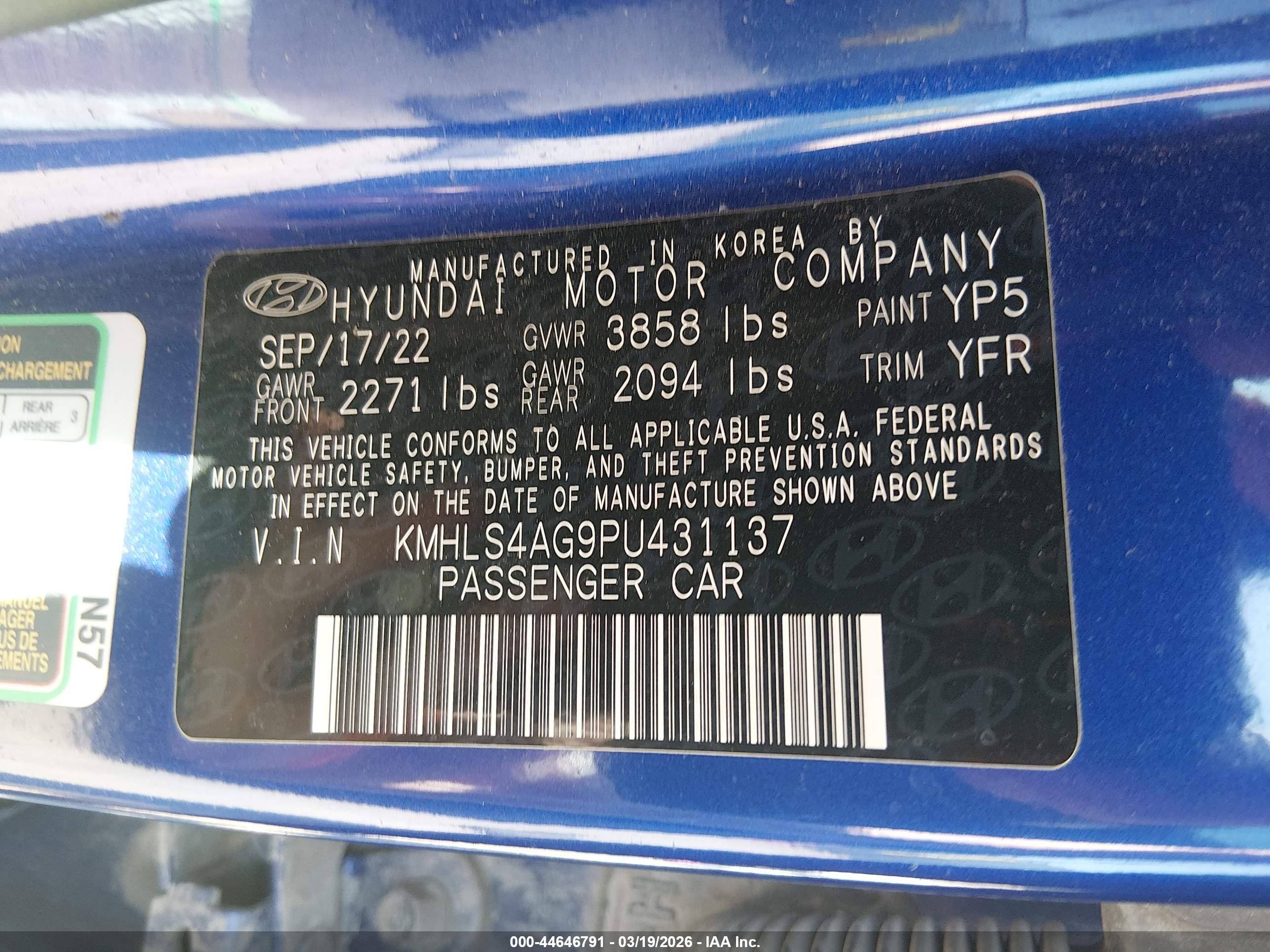 HYUNDAI ELANTRA image 9