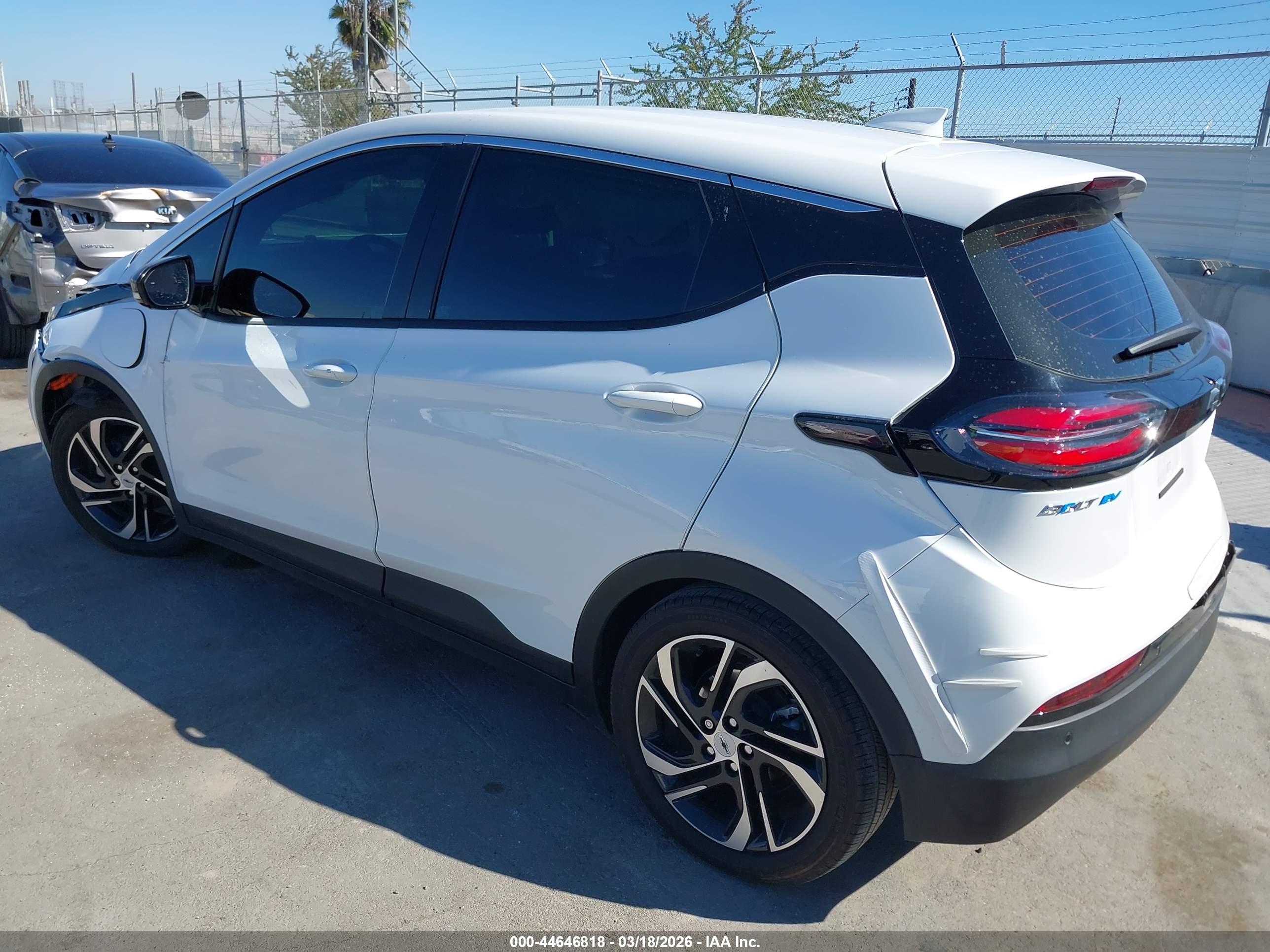 CHEVROLET BOLT image 3