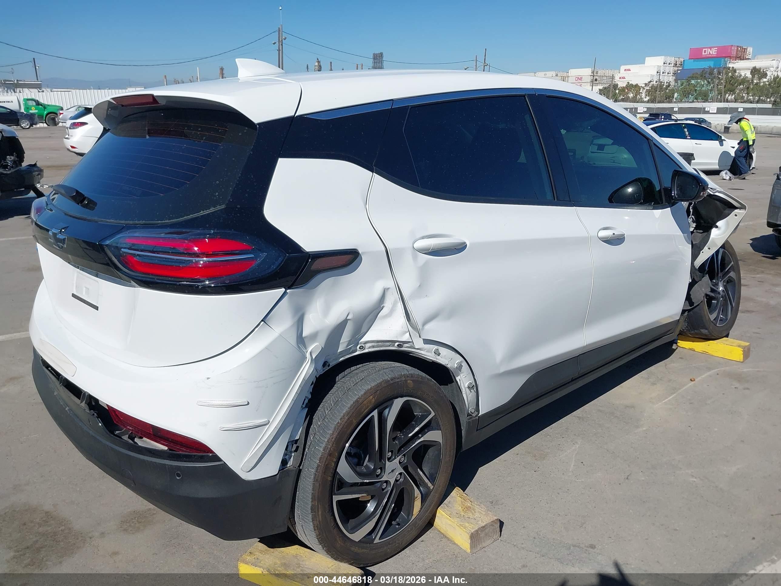CHEVROLET BOLT image 4