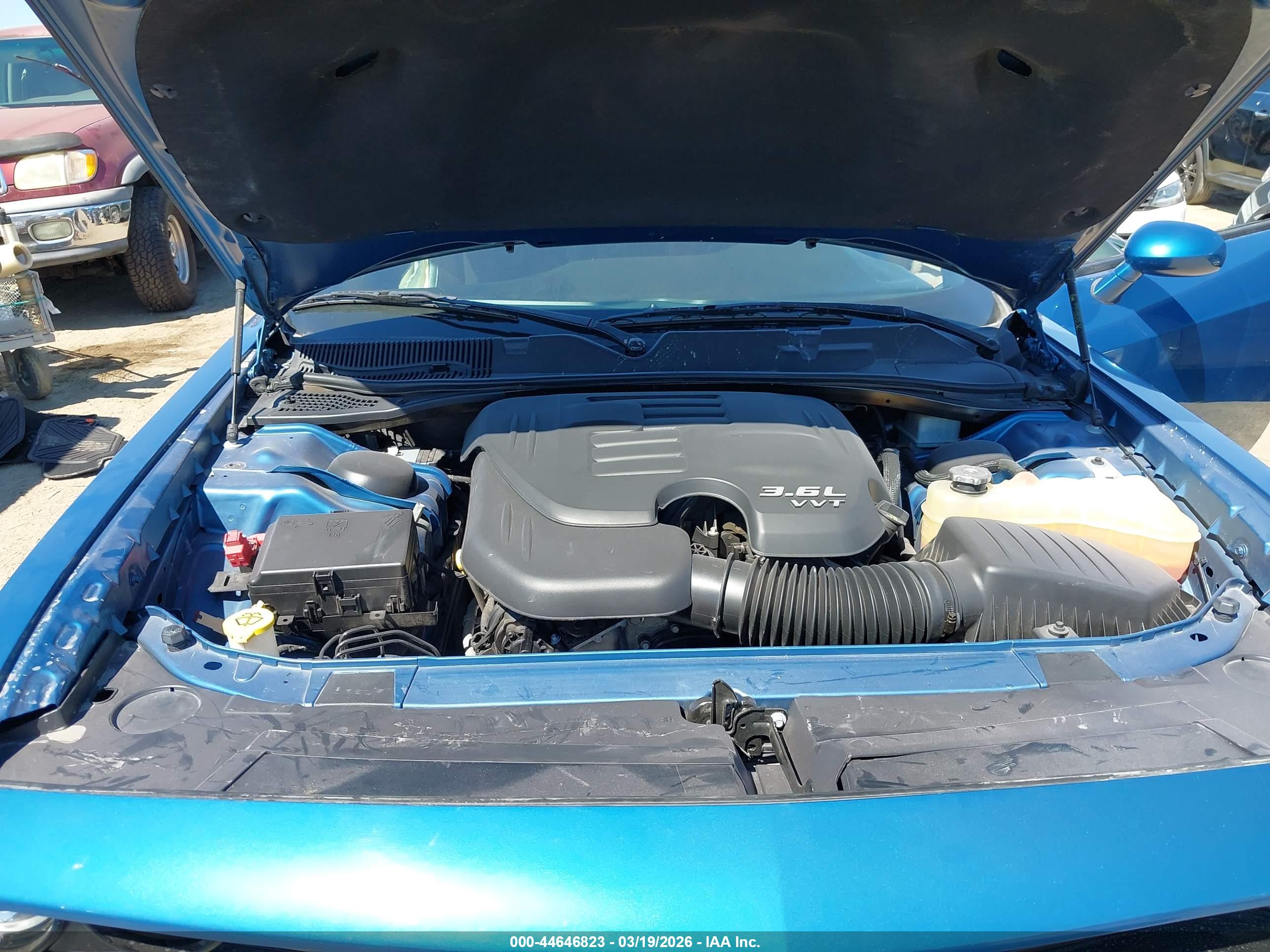 DODGE CHALLENGER image 10