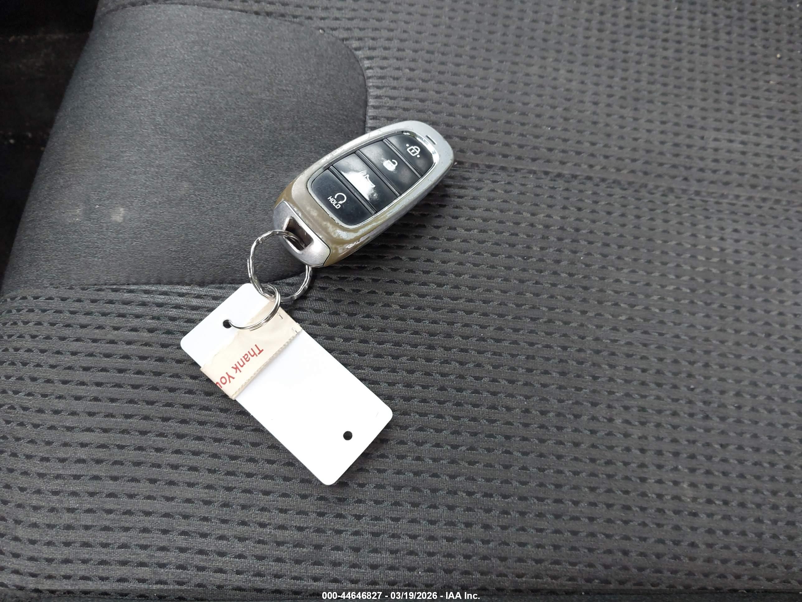 HYUNDAI SANTA image 11
