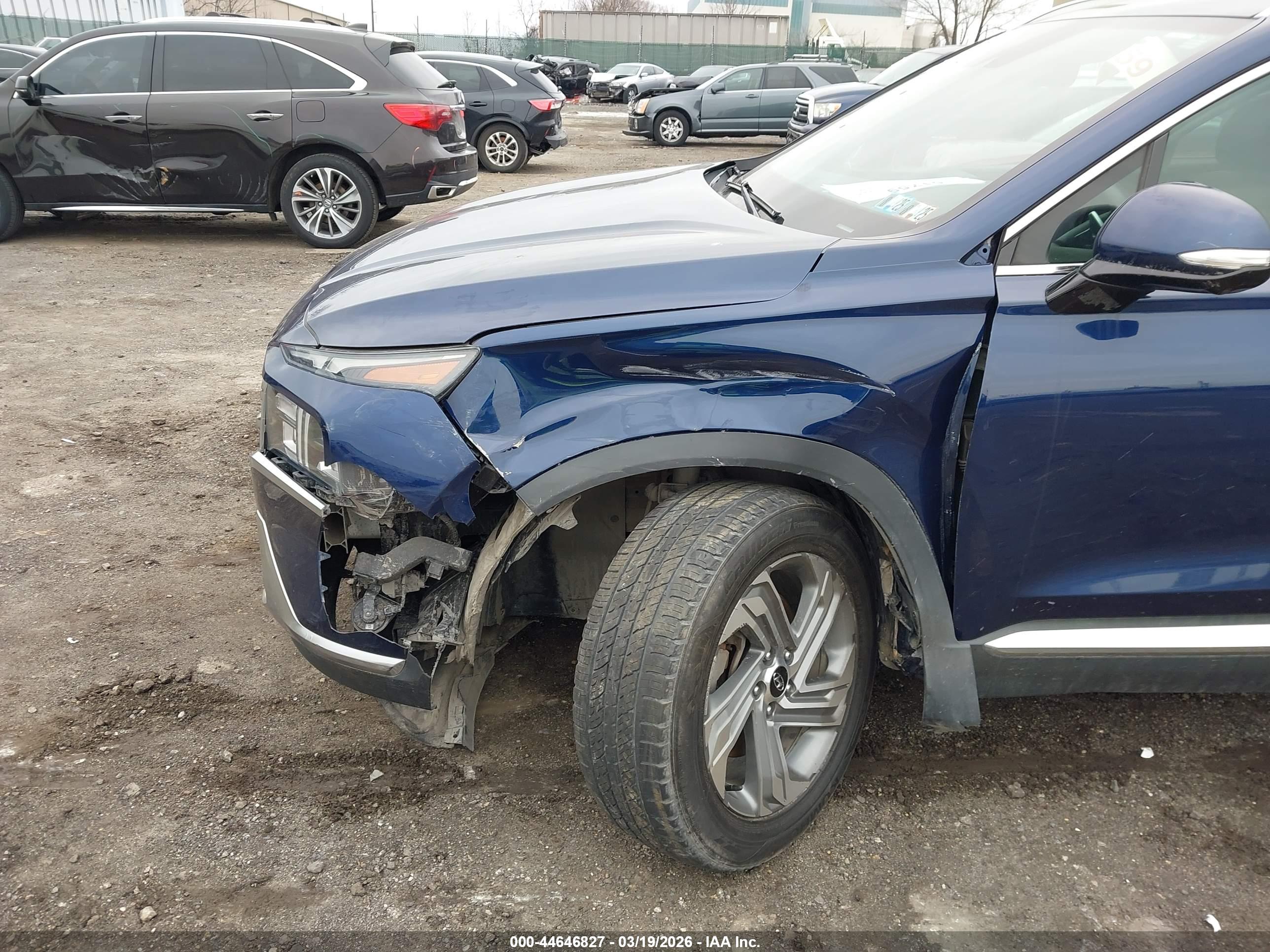 HYUNDAI SANTA image 6