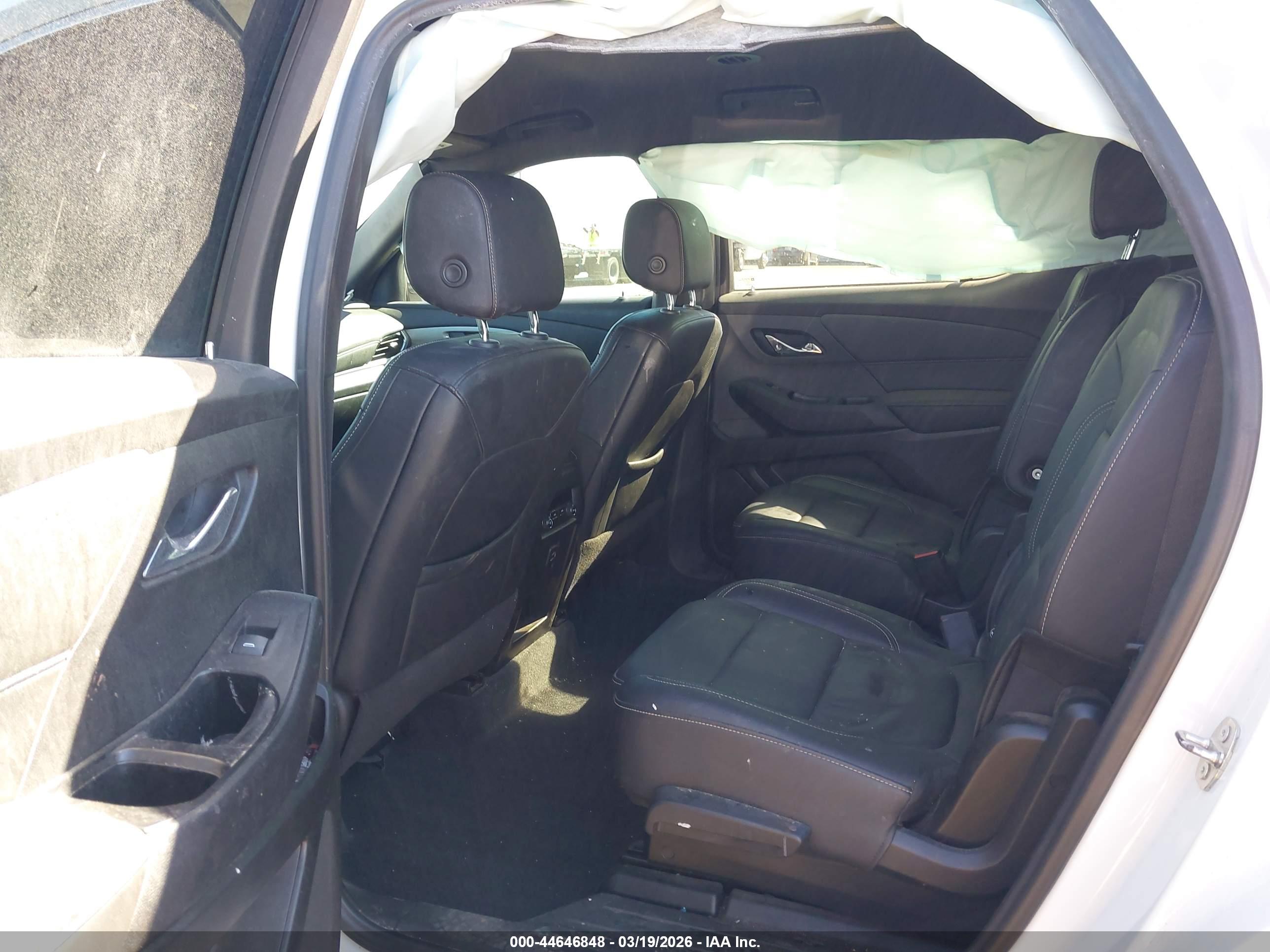 CHEVROLET TRAVERSE image 8