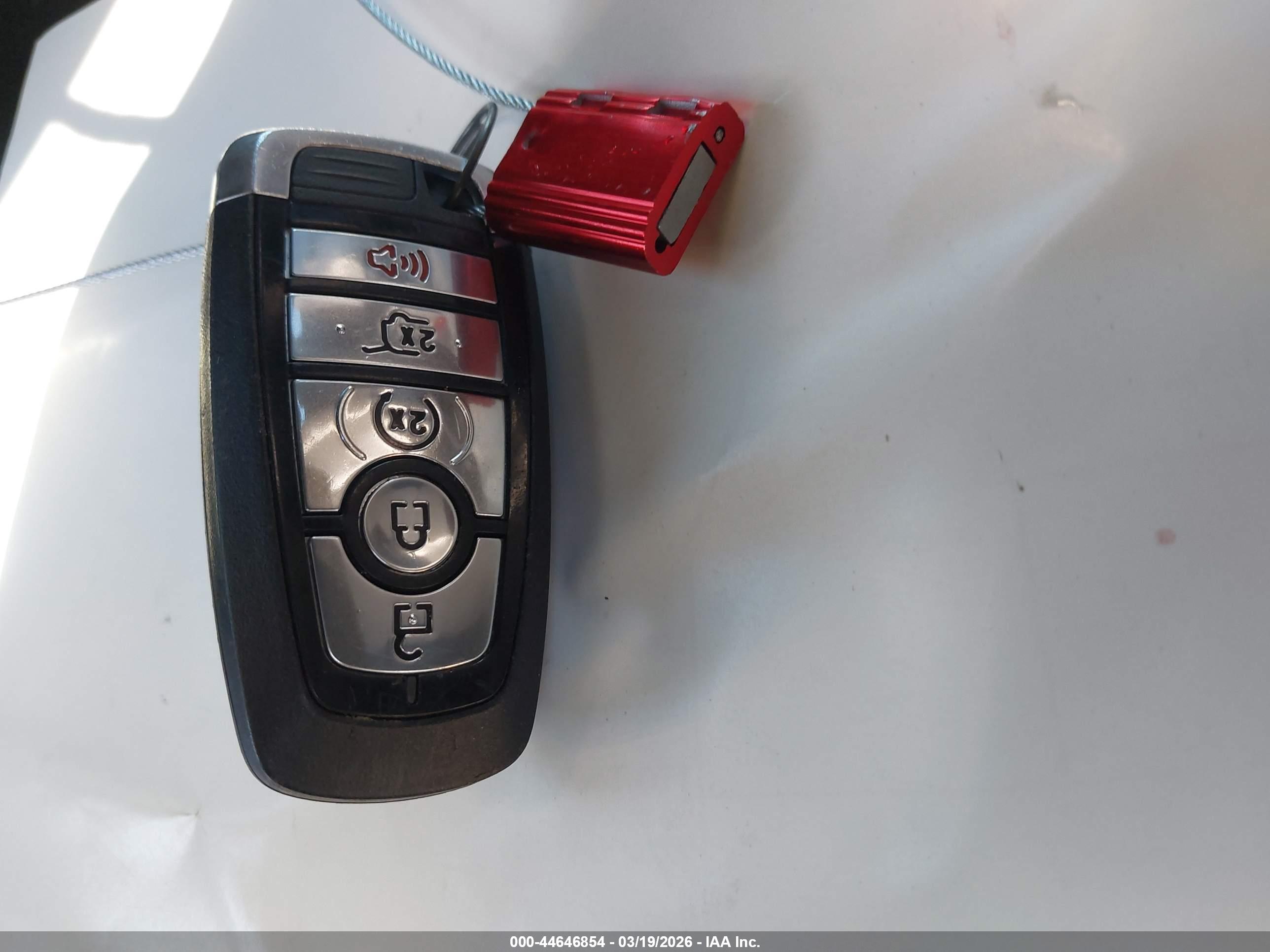 FORD EXPLORER image 11
