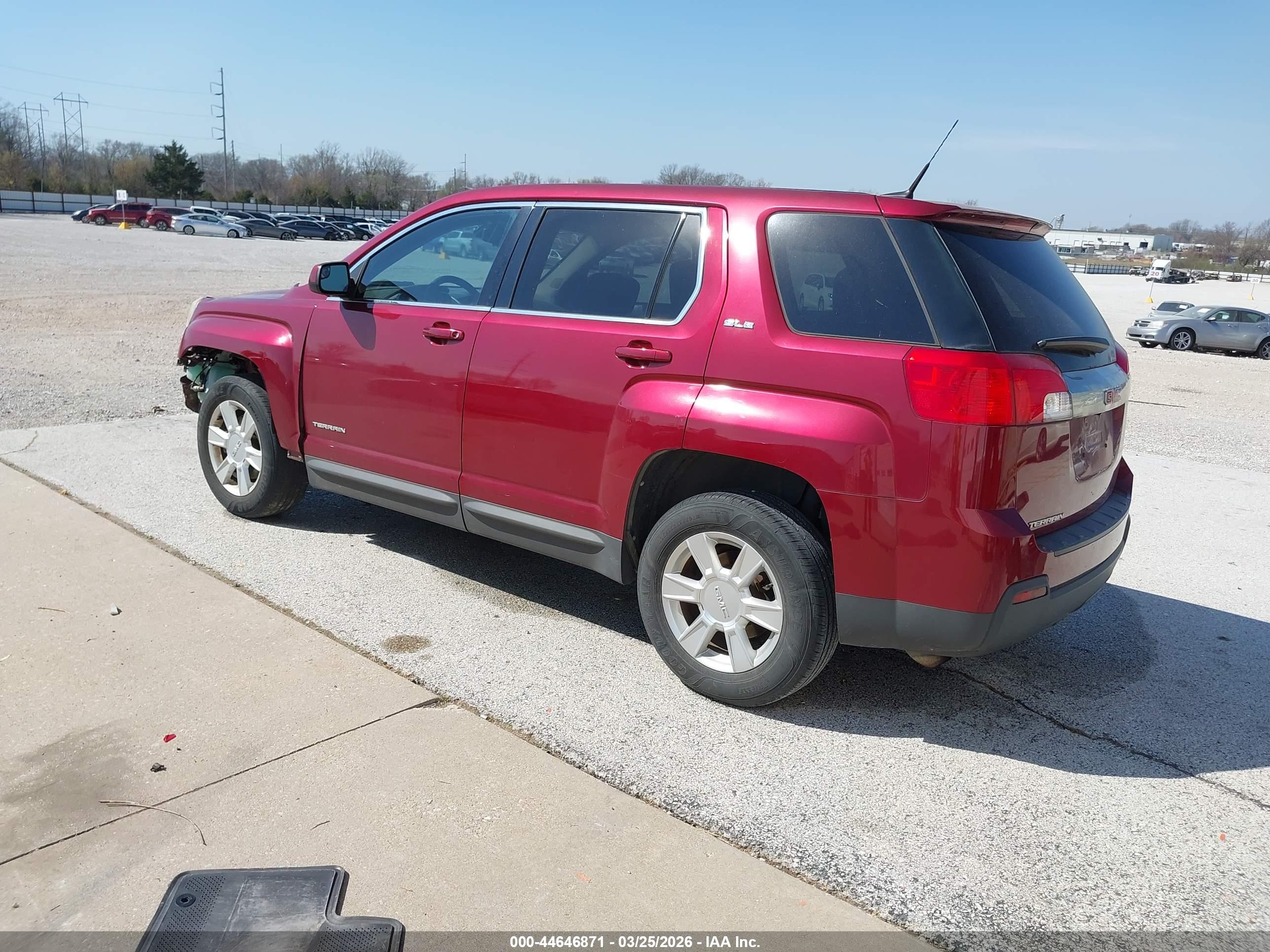 GMC TERRAIN image 3