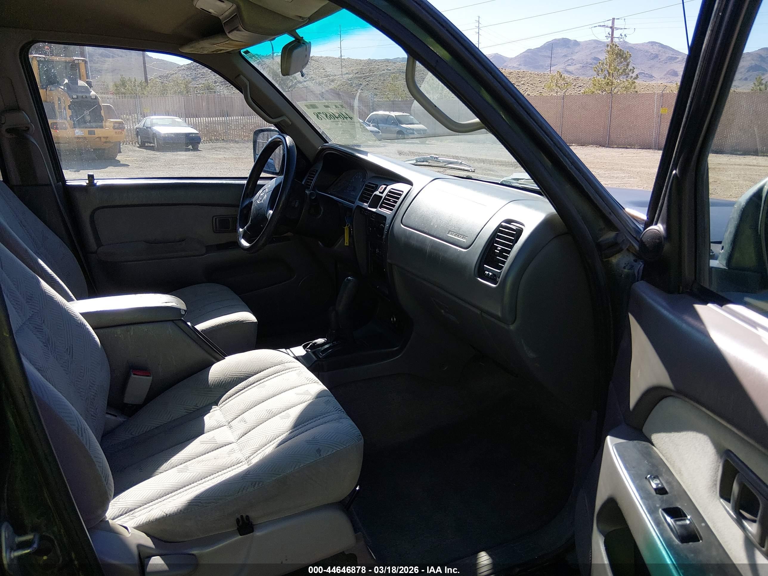 TOYOTA 4RUNNER image 5