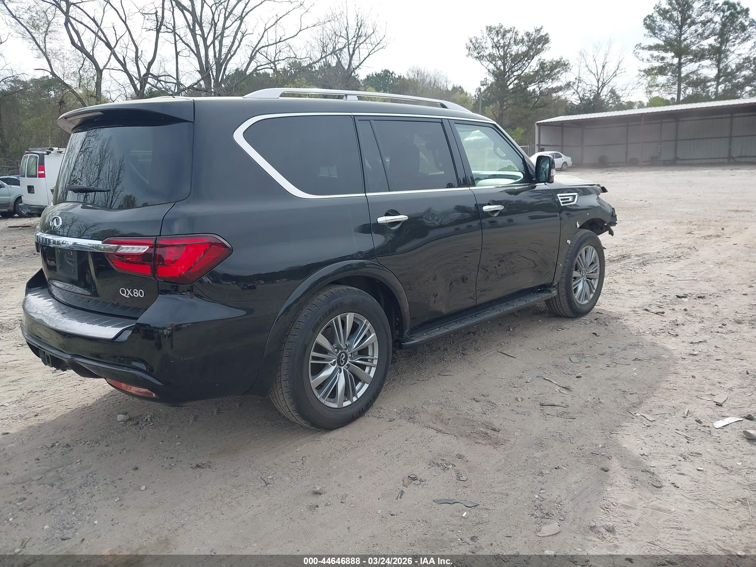 INFINITI QX80 image 4