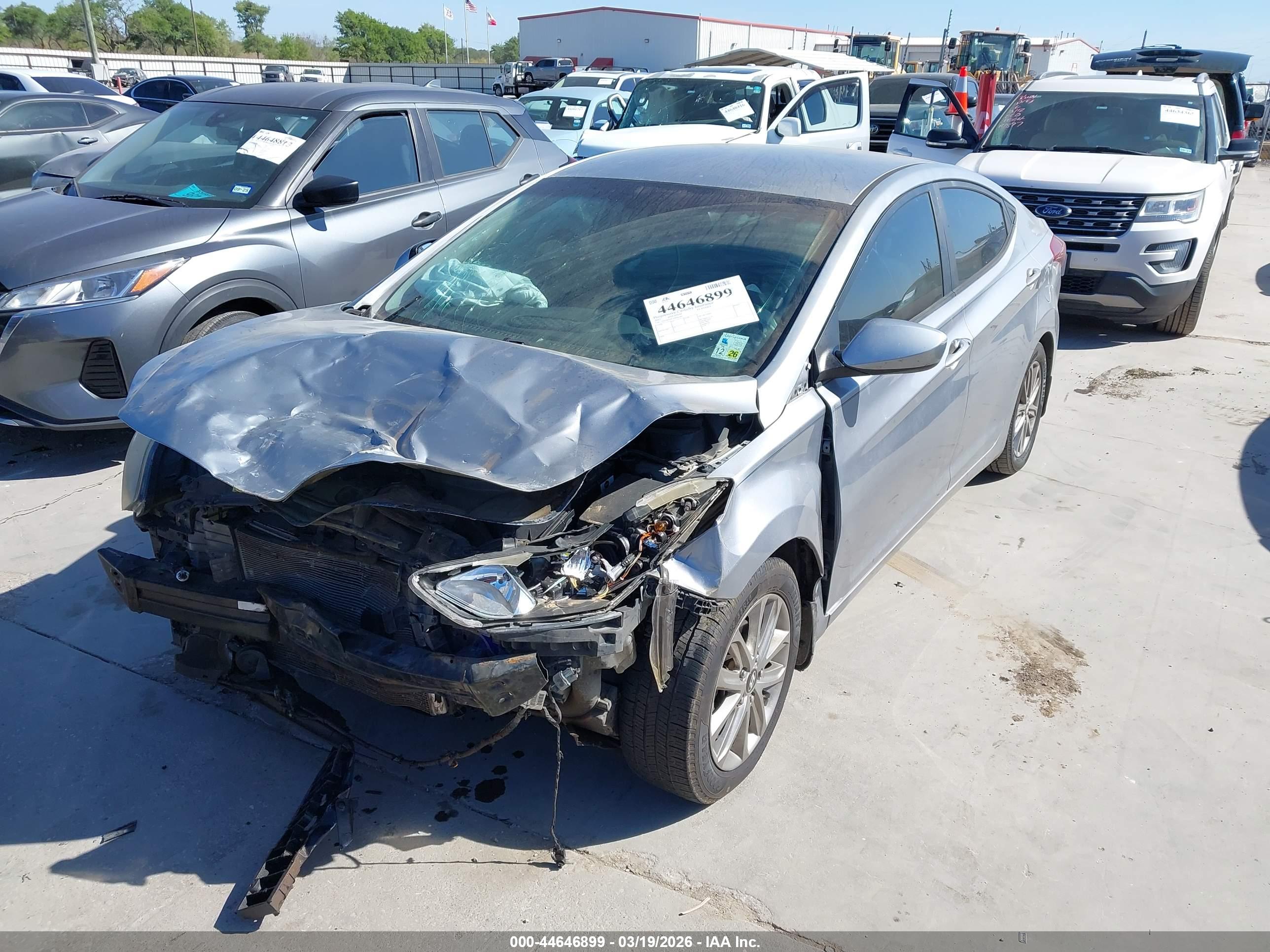 HYUNDAI ELANTRA image 2