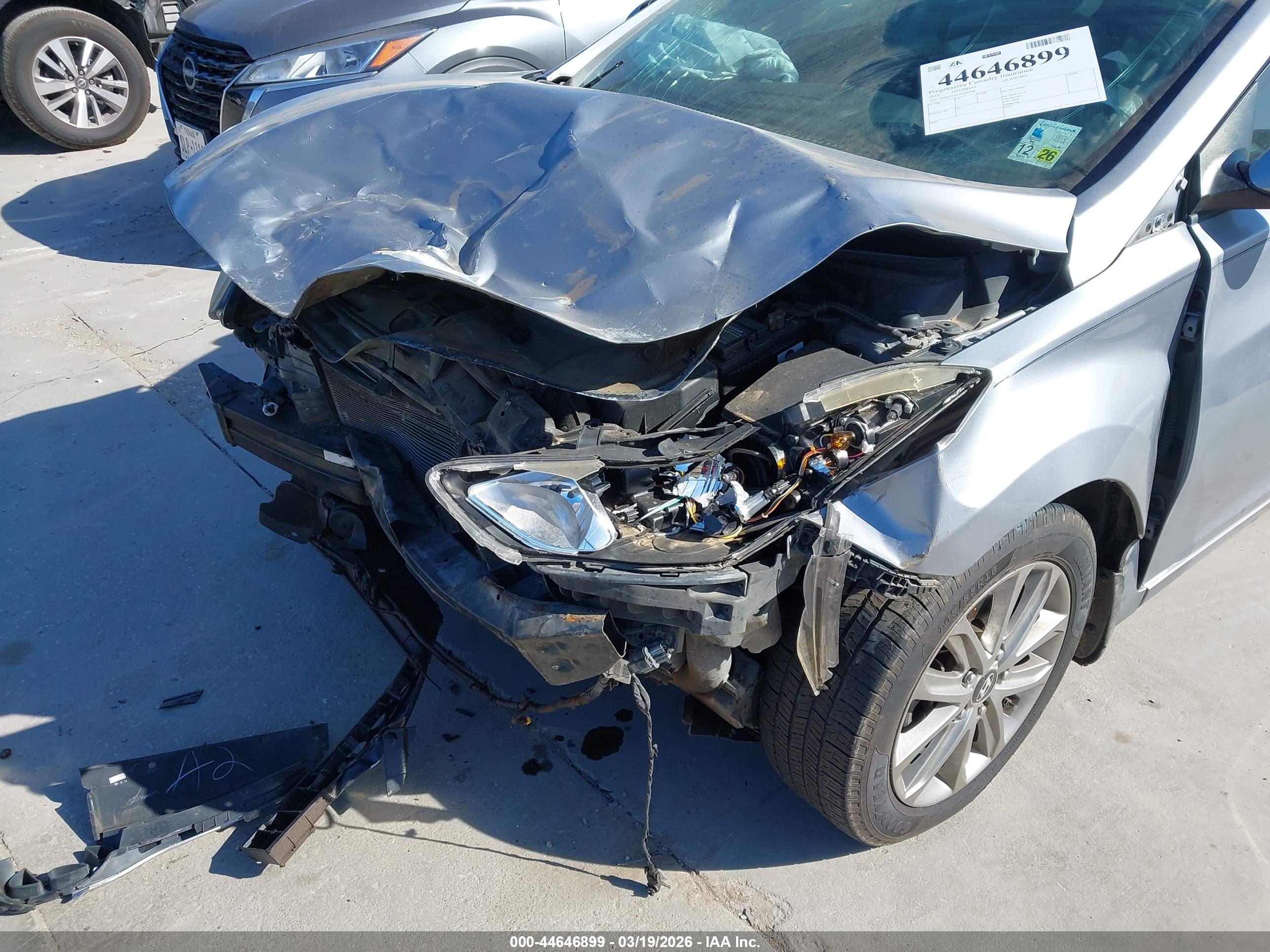 HYUNDAI ELANTRA image 6