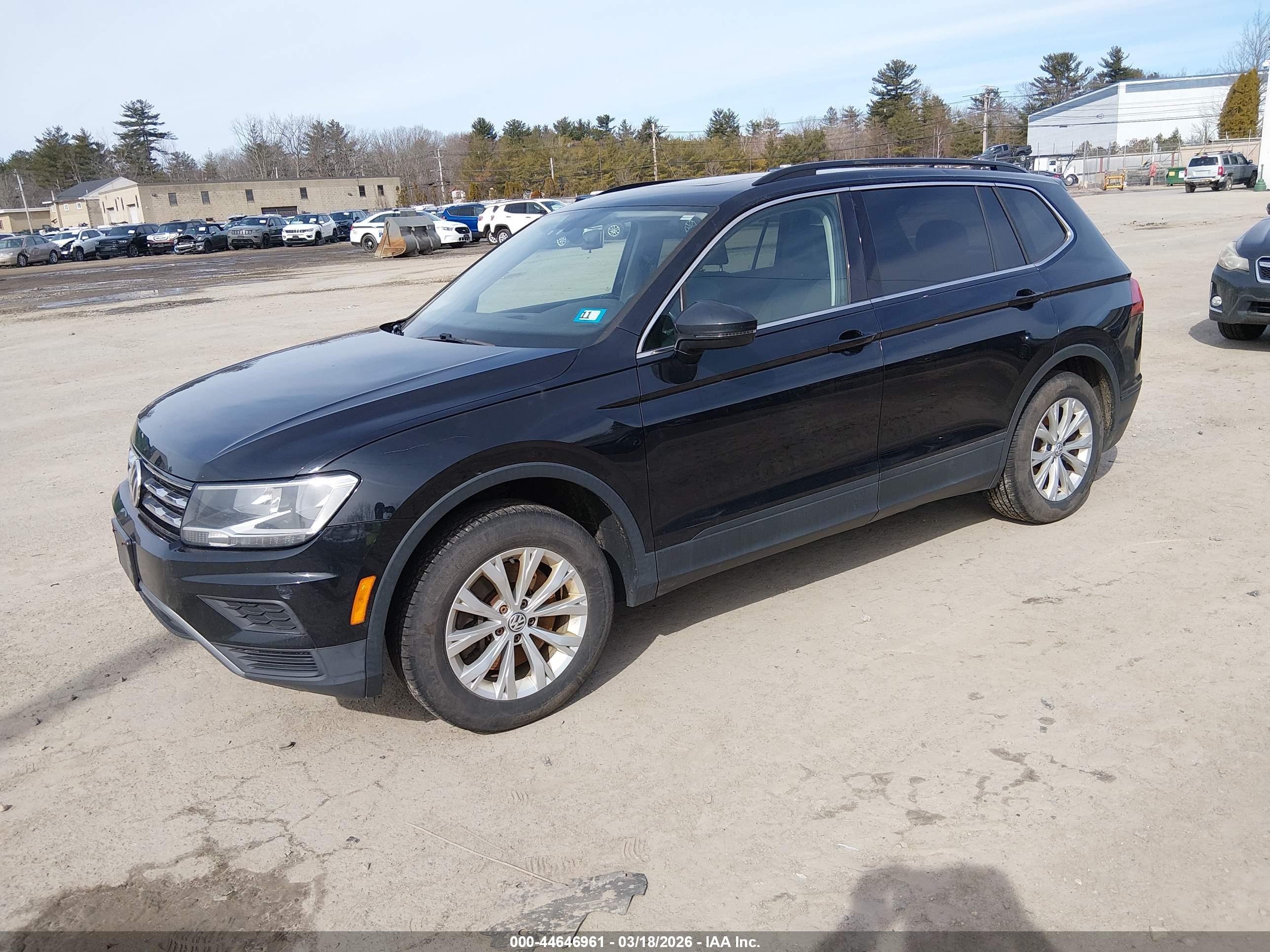 VOLKSWAGEN TIGUAN image 2