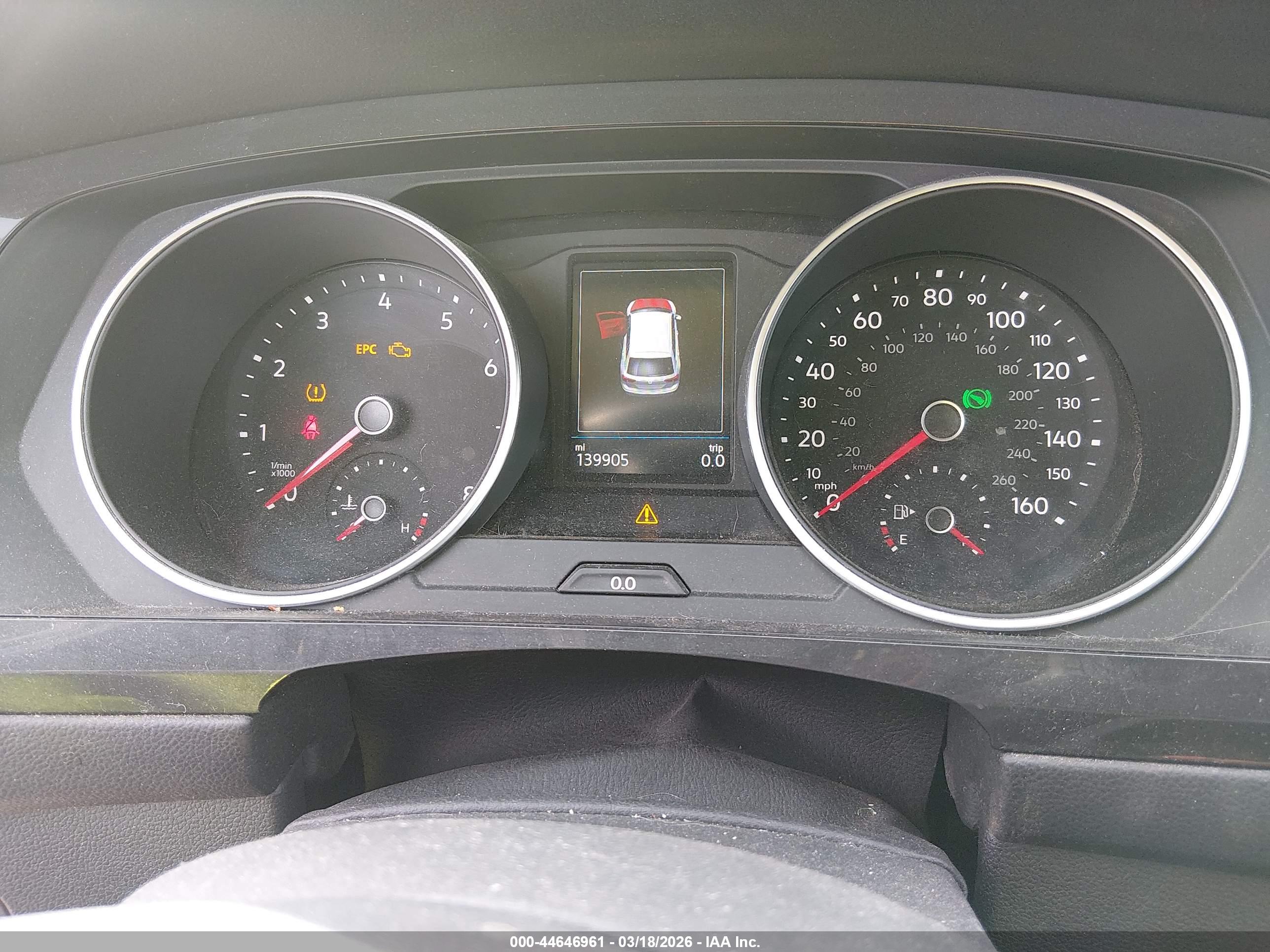 VOLKSWAGEN TIGUAN image 7