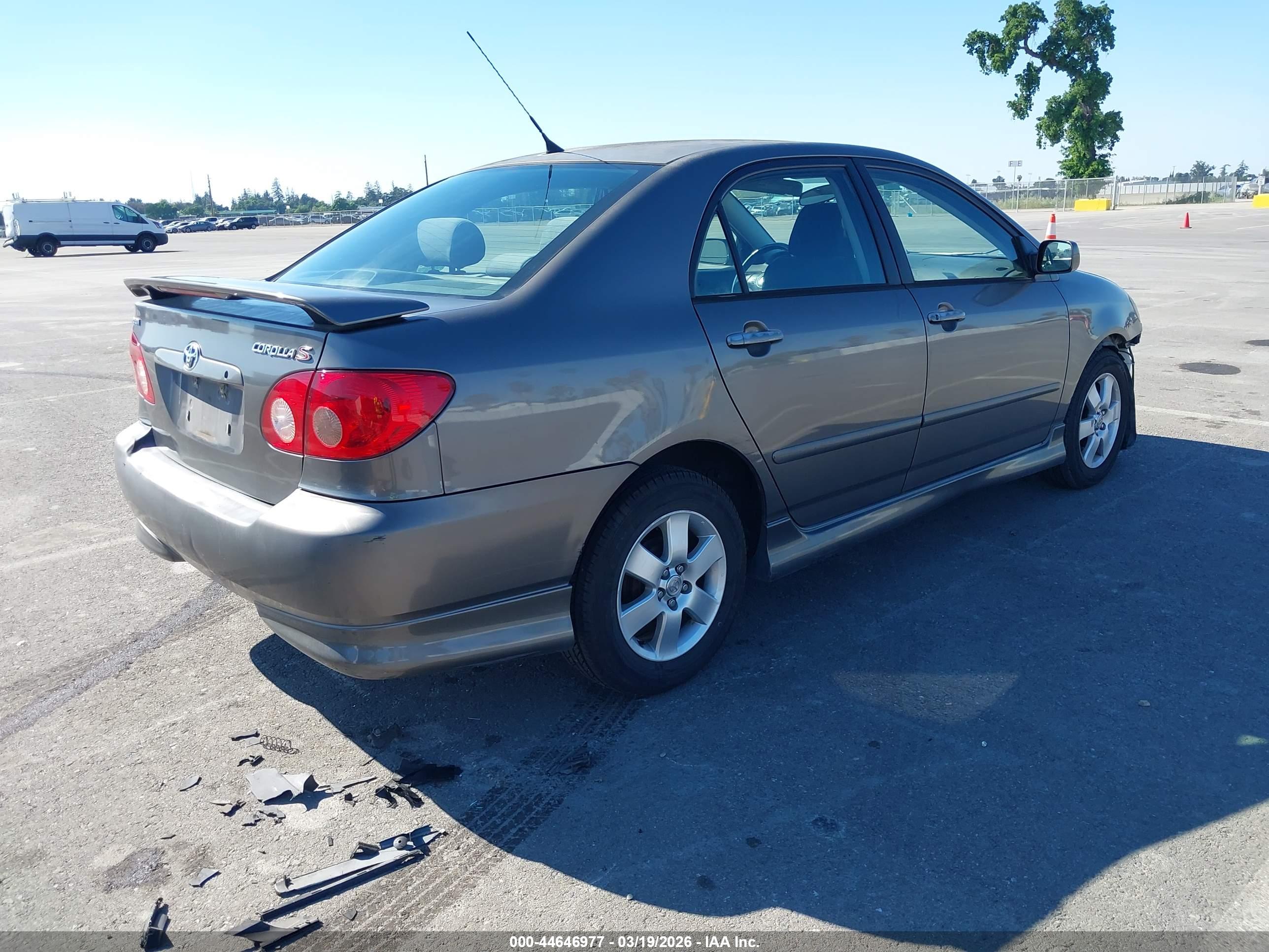 TOYOTA COROLLA image 4