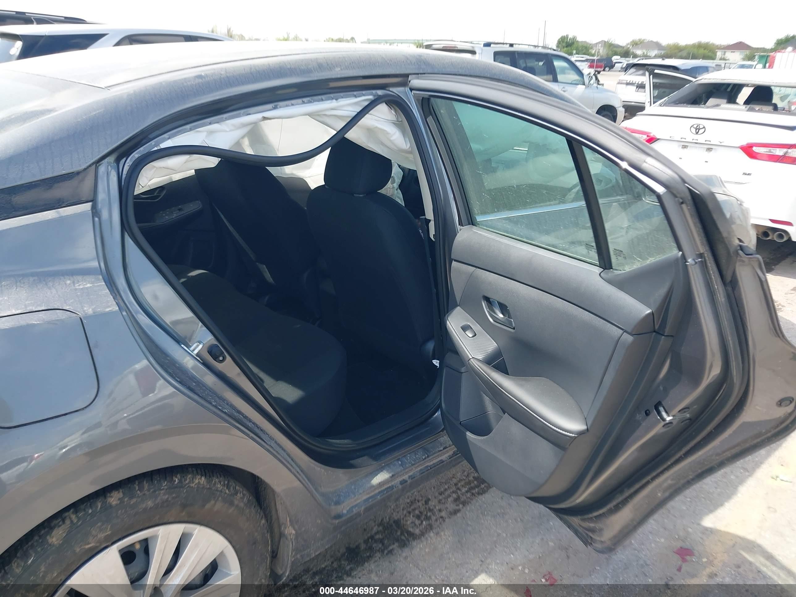 NISSAN SENTRA image 8