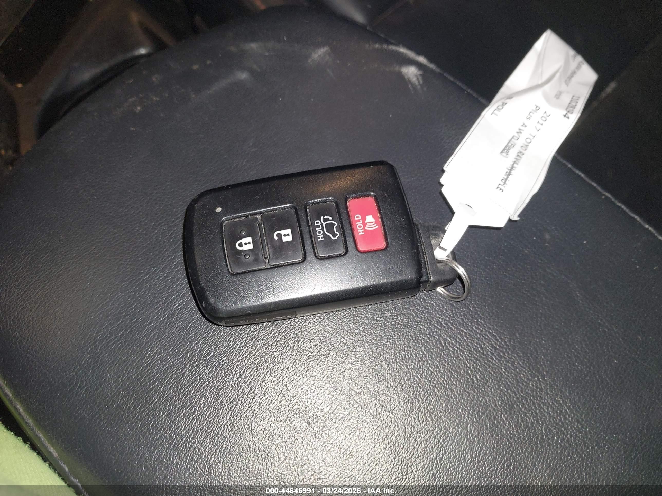 TOYOTA RAV4 image 11