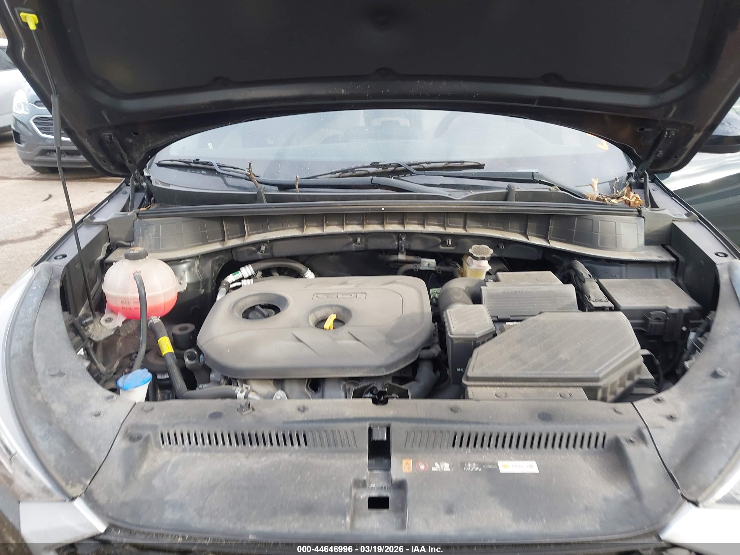 HYUNDAI TUCSON image 10