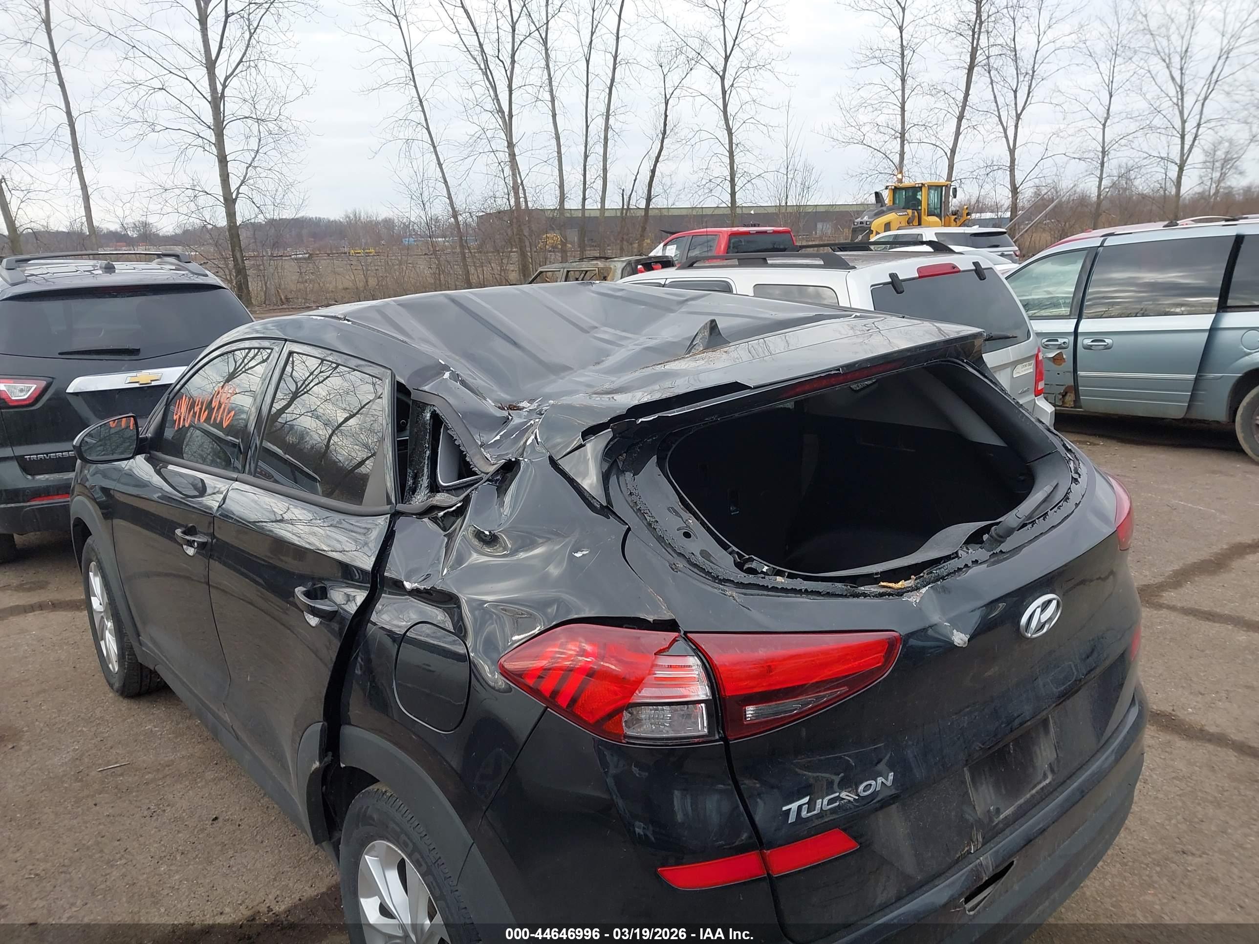 HYUNDAI TUCSON image 6
