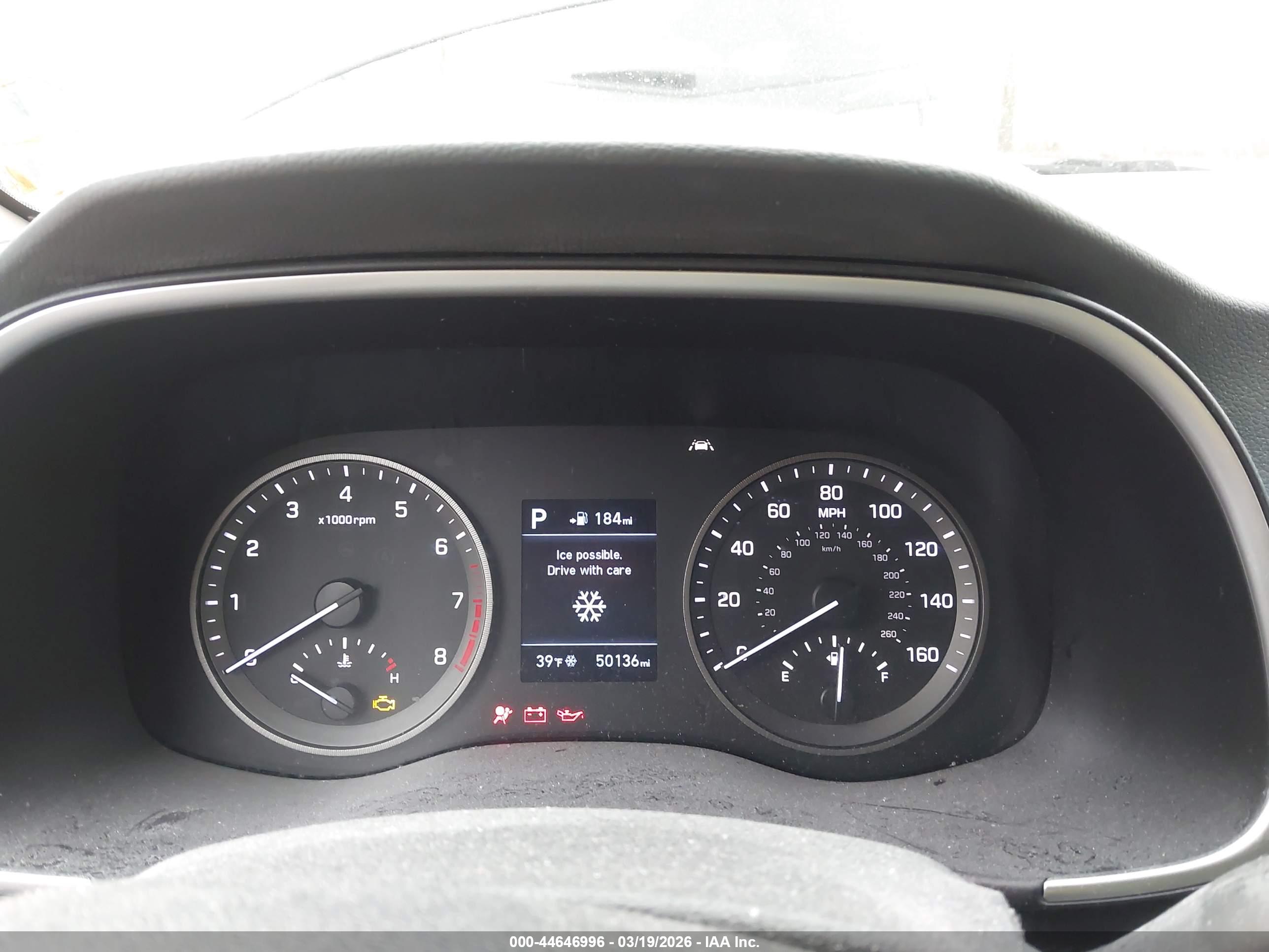 HYUNDAI TUCSON image 7