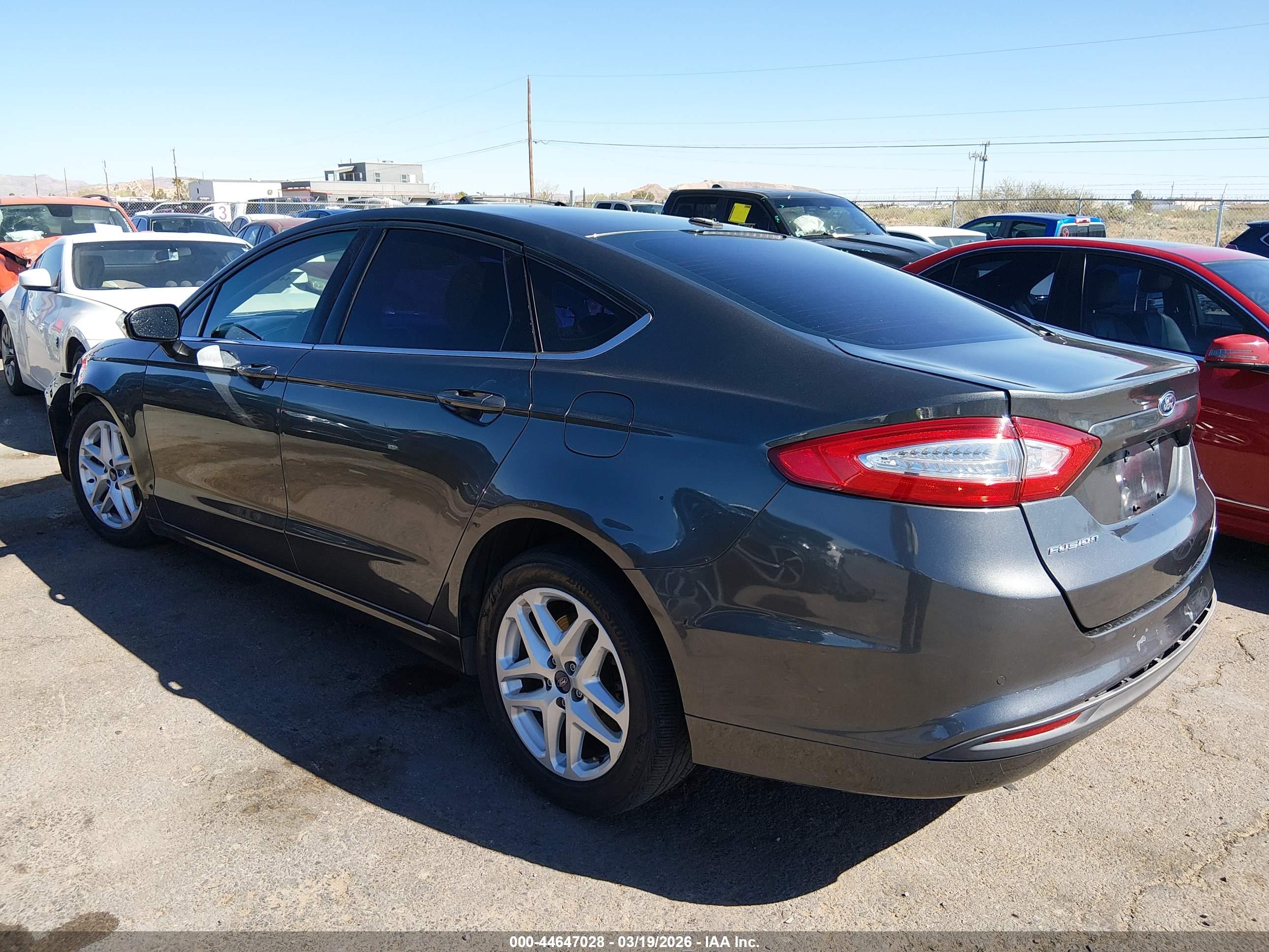 FORD FUSION image 3