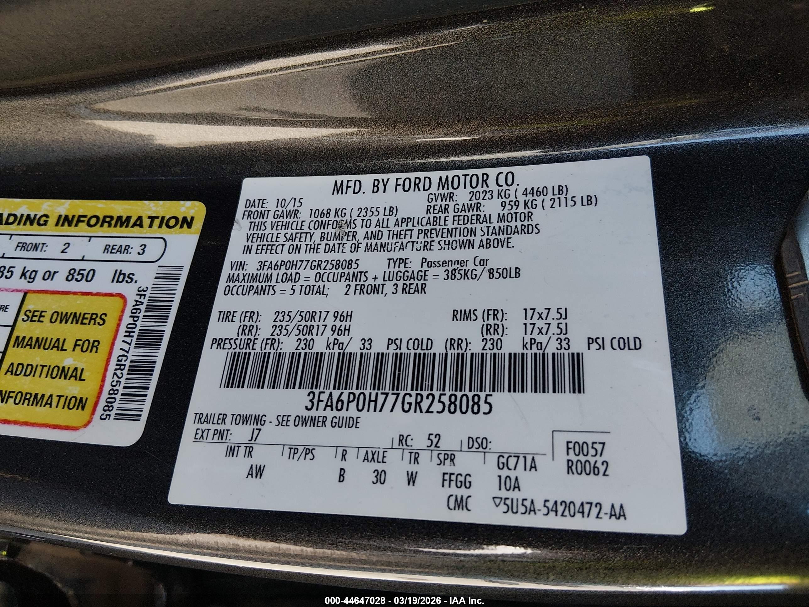 FORD FUSION image 9