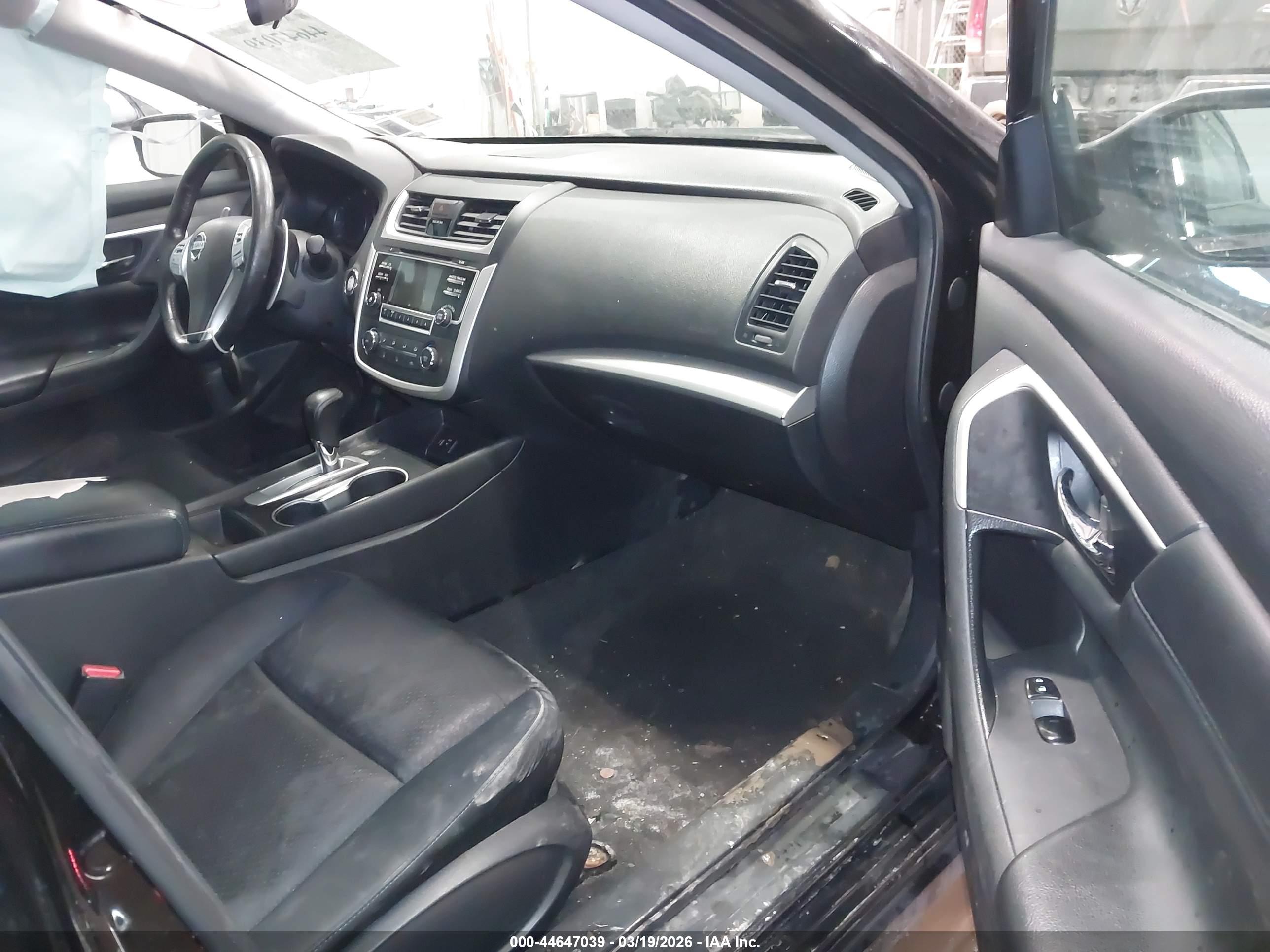 NISSAN ALTIMA image 5