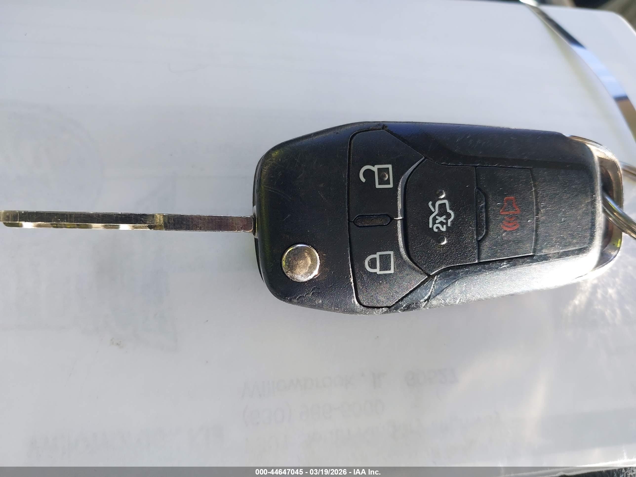 FORD FUSION image 11