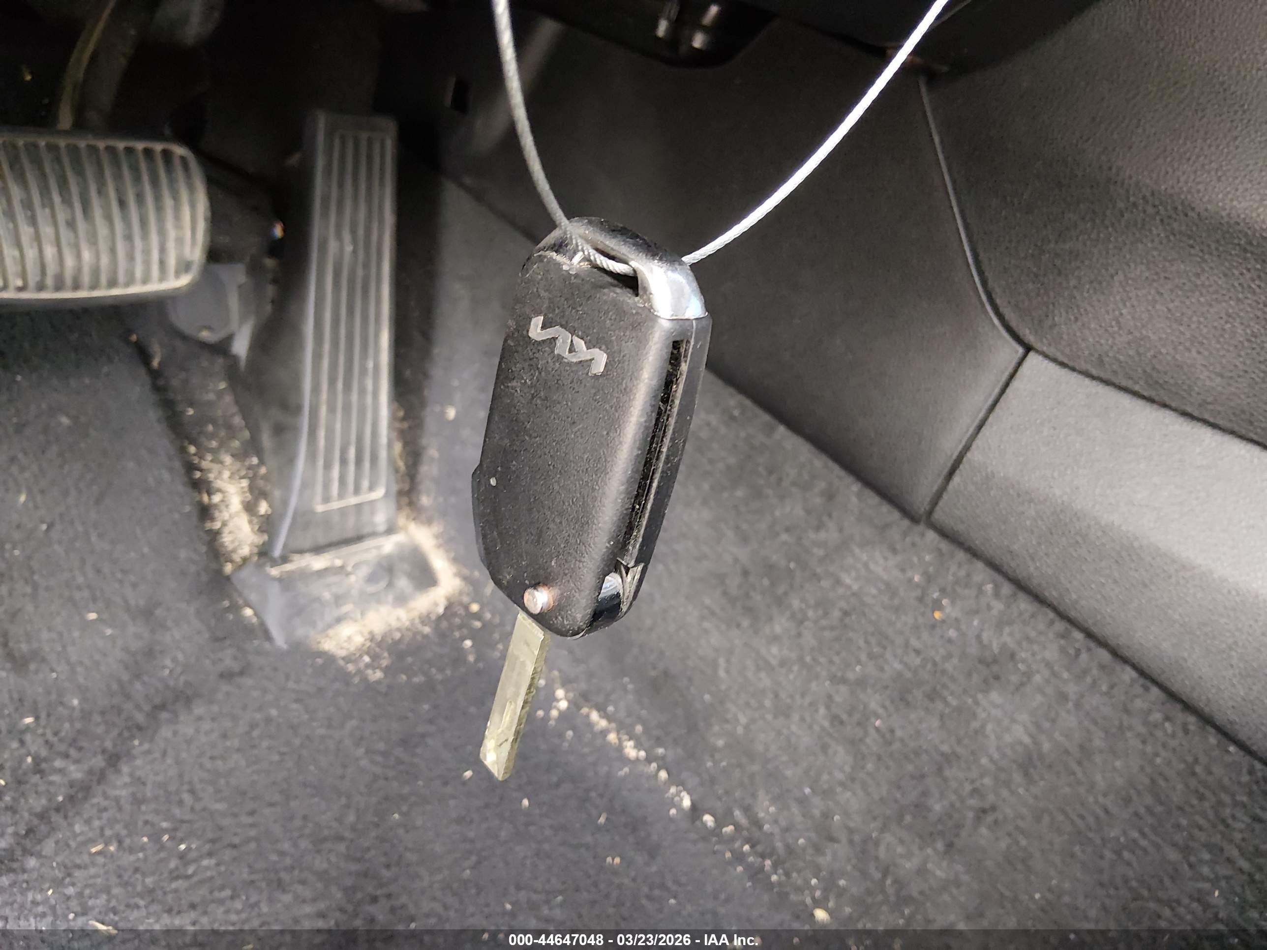 KIA K5 image 11