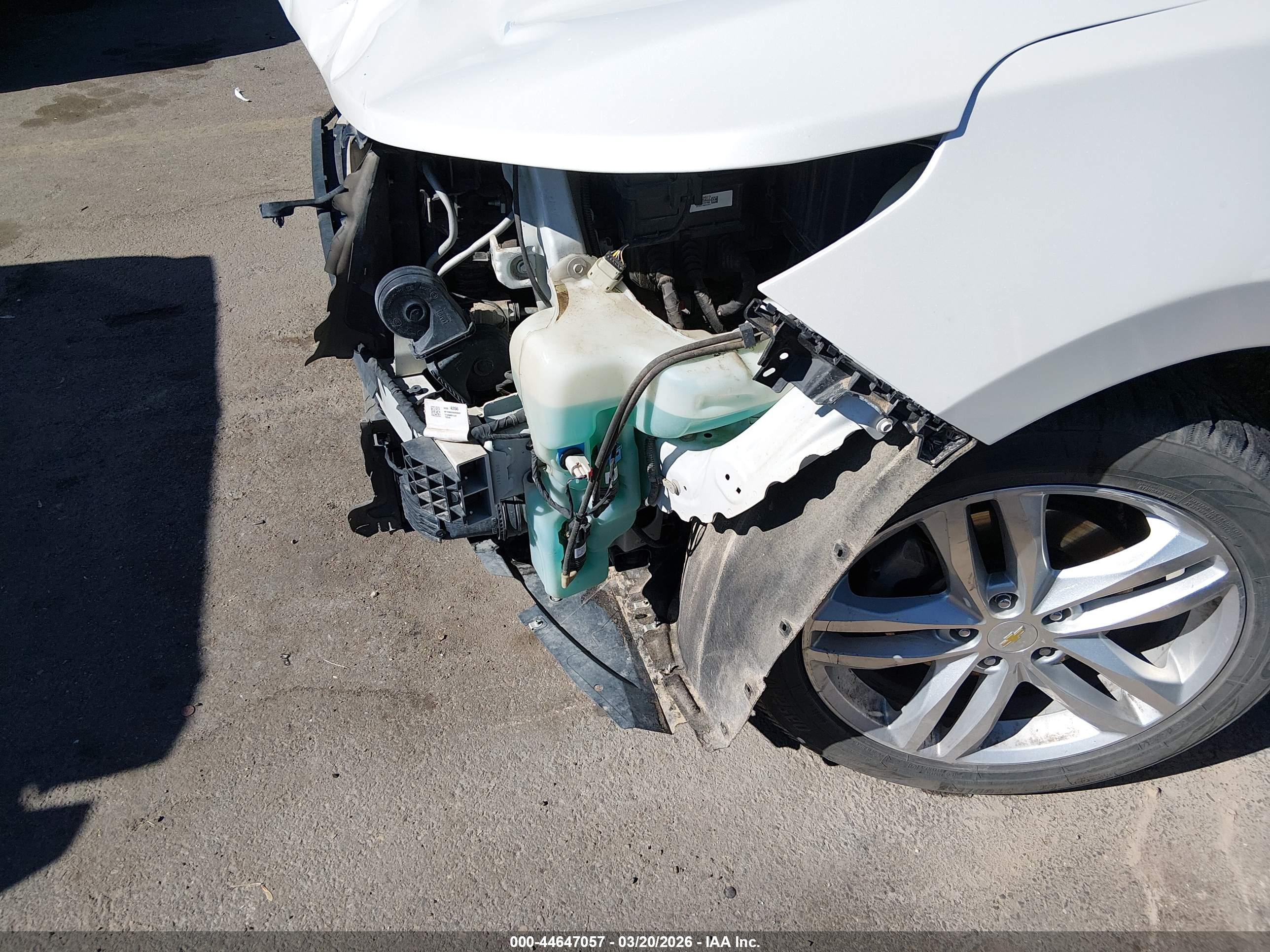 CHEVROLET EQUINOX image 6