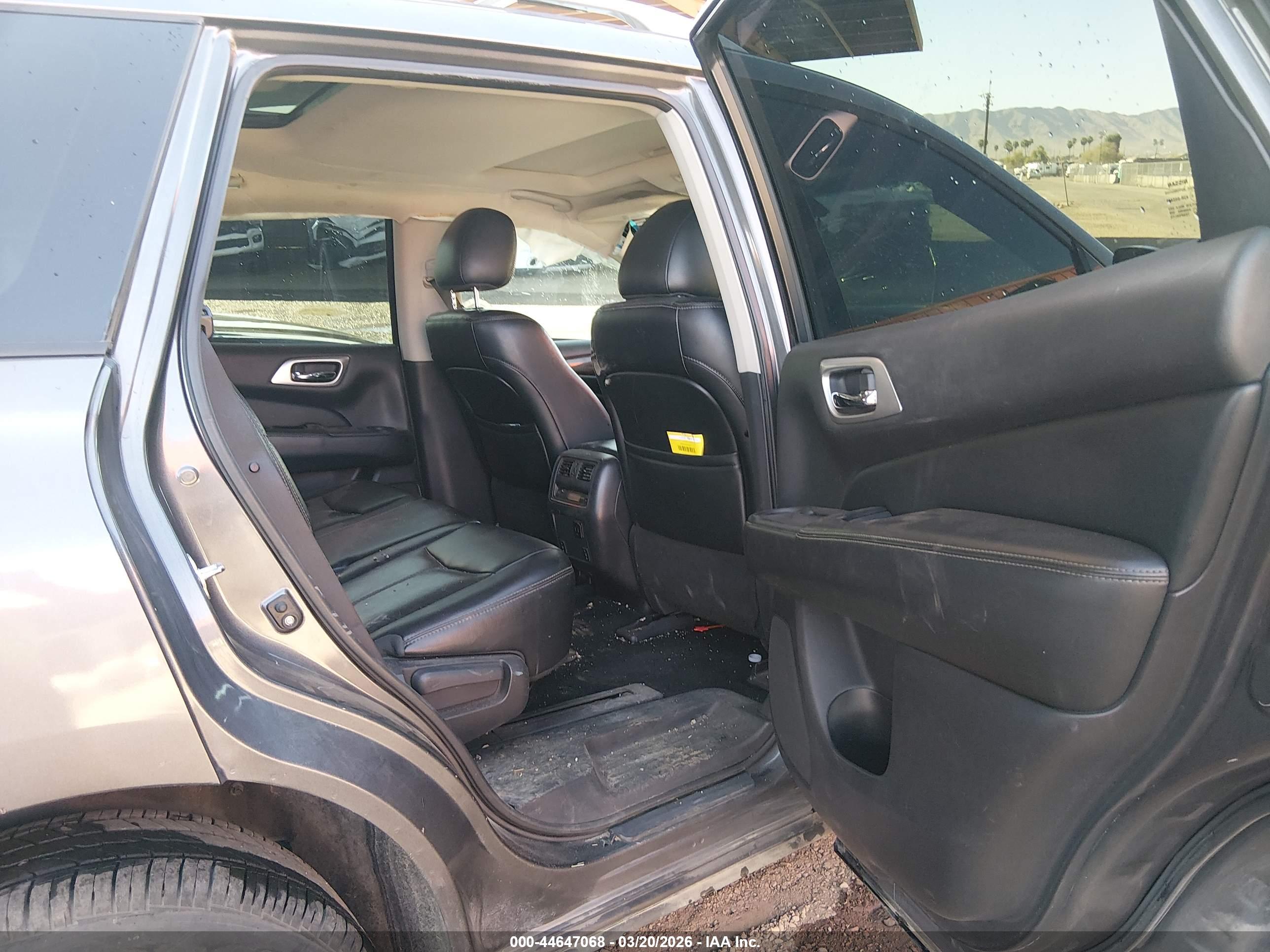 NISSAN PATHFINDER image 8