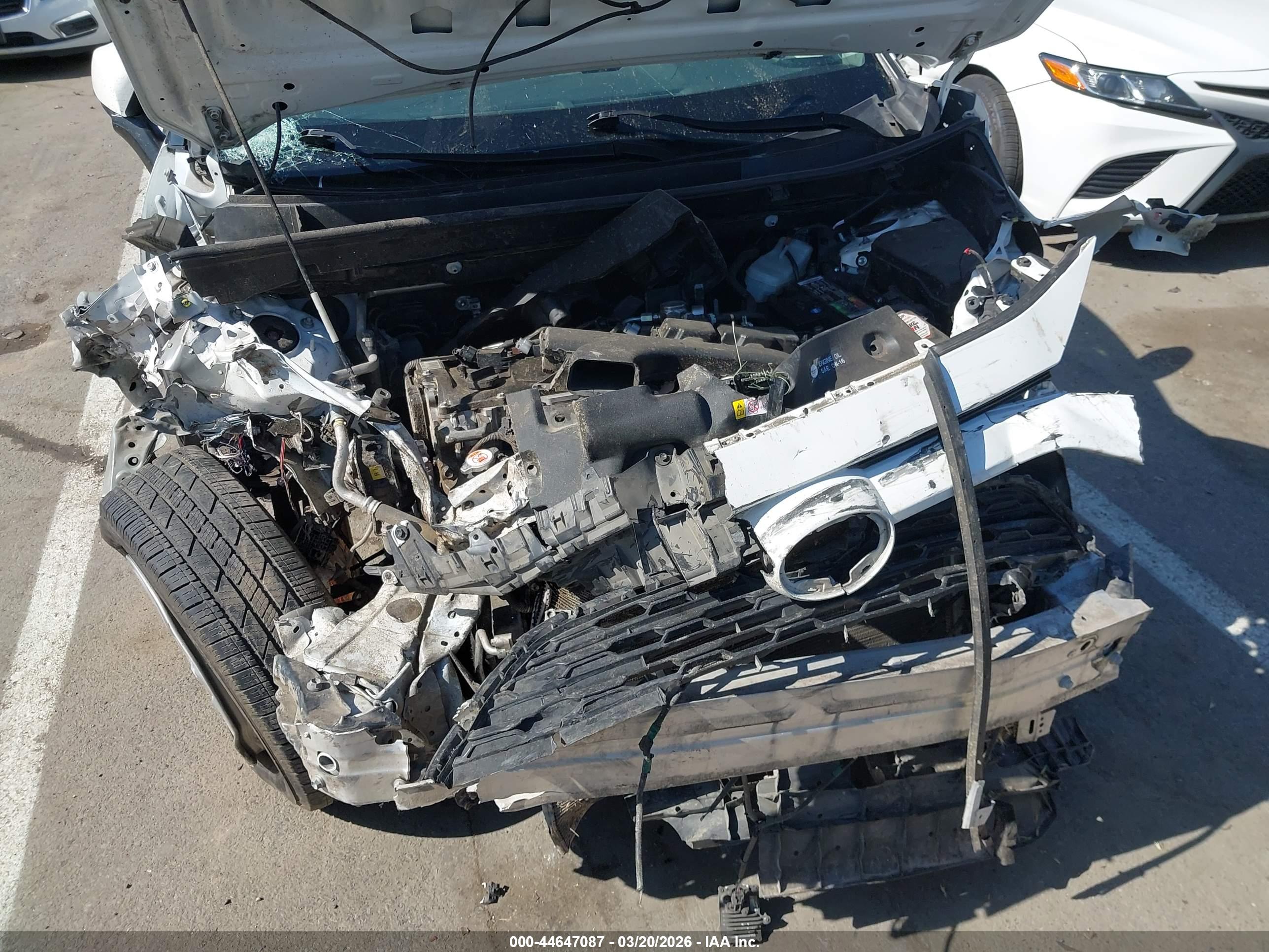TOYOTA RAV4 image 10