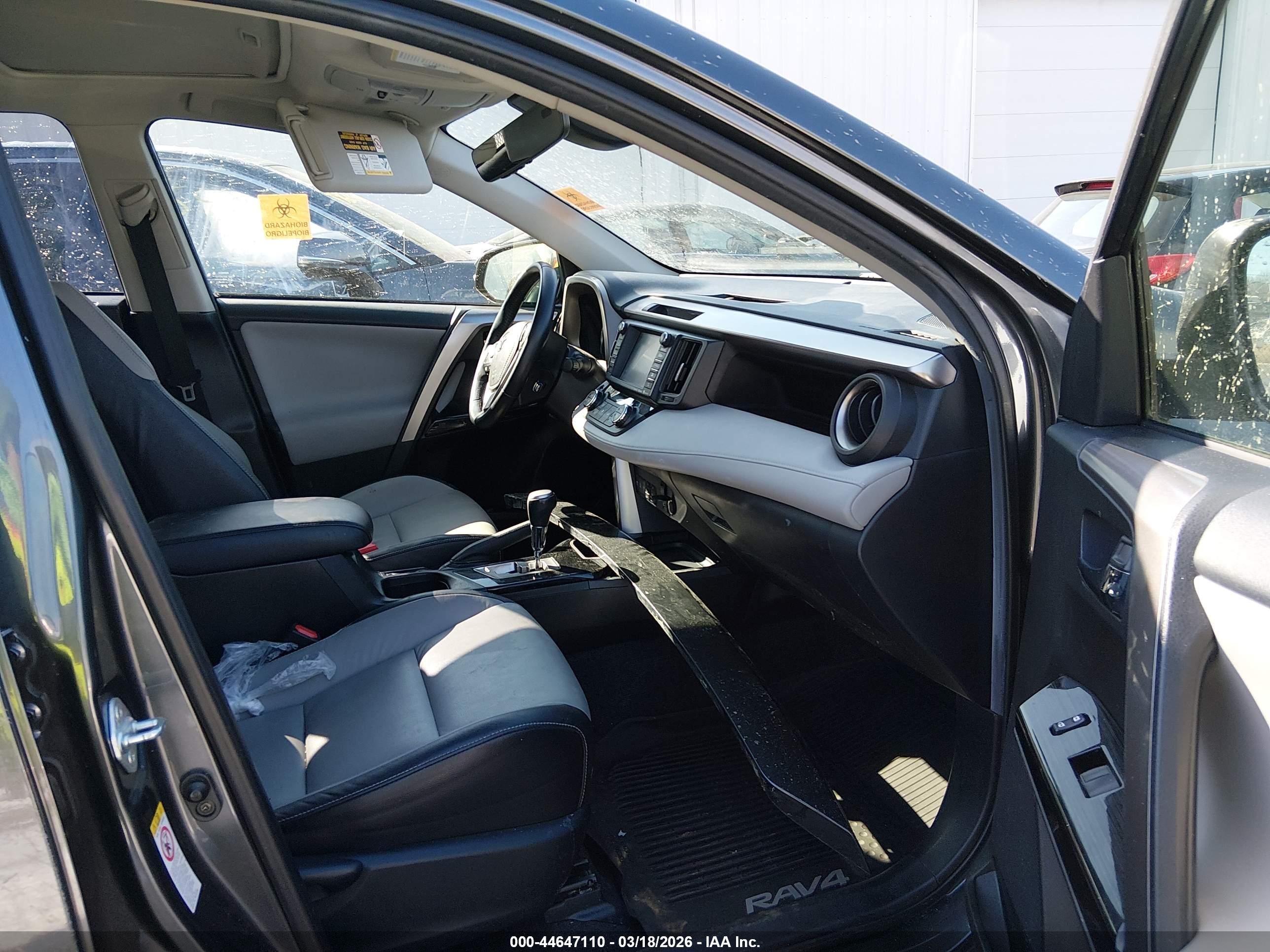 TOYOTA RAV4 image 5