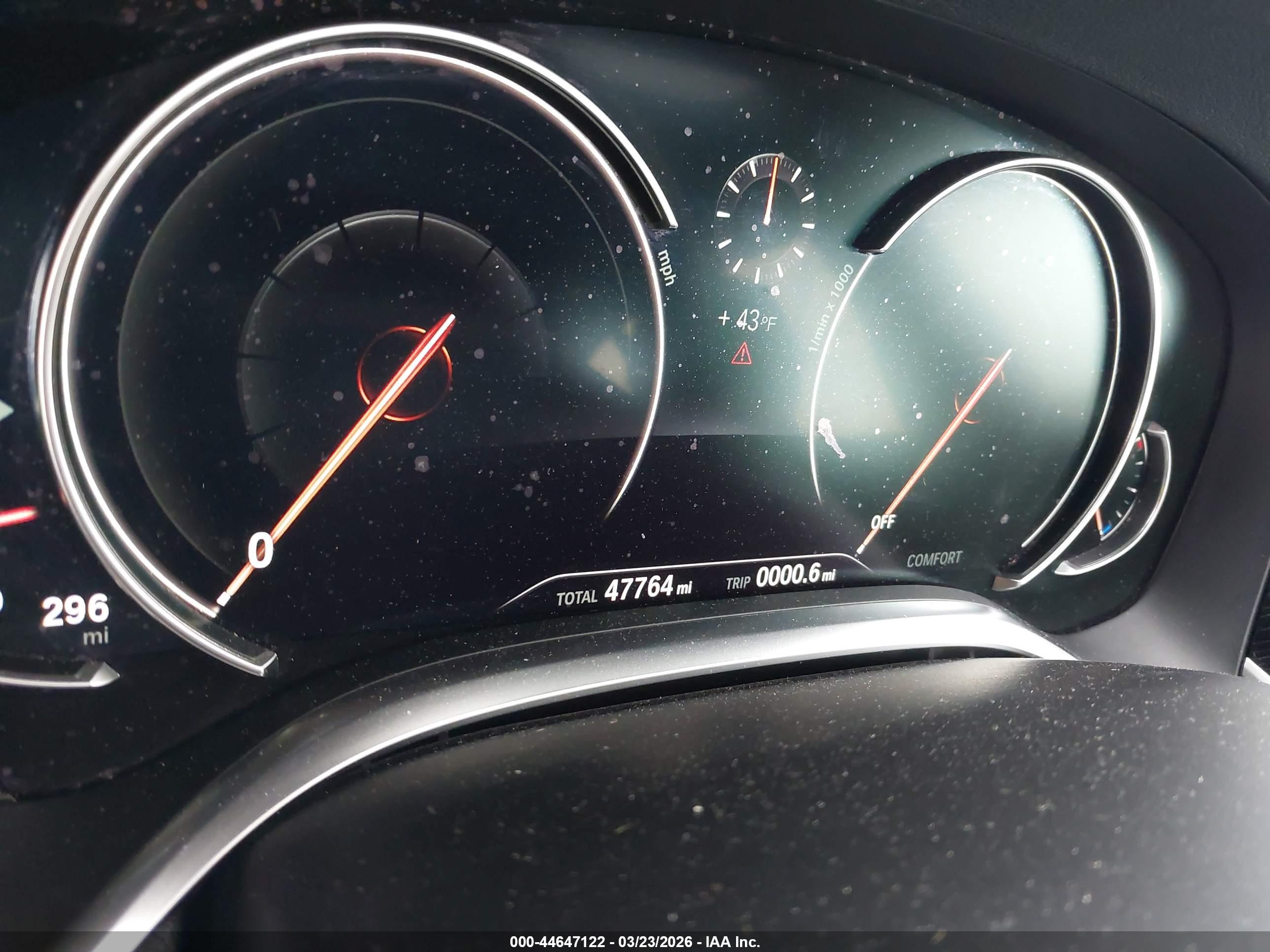 BMW 740I image 7