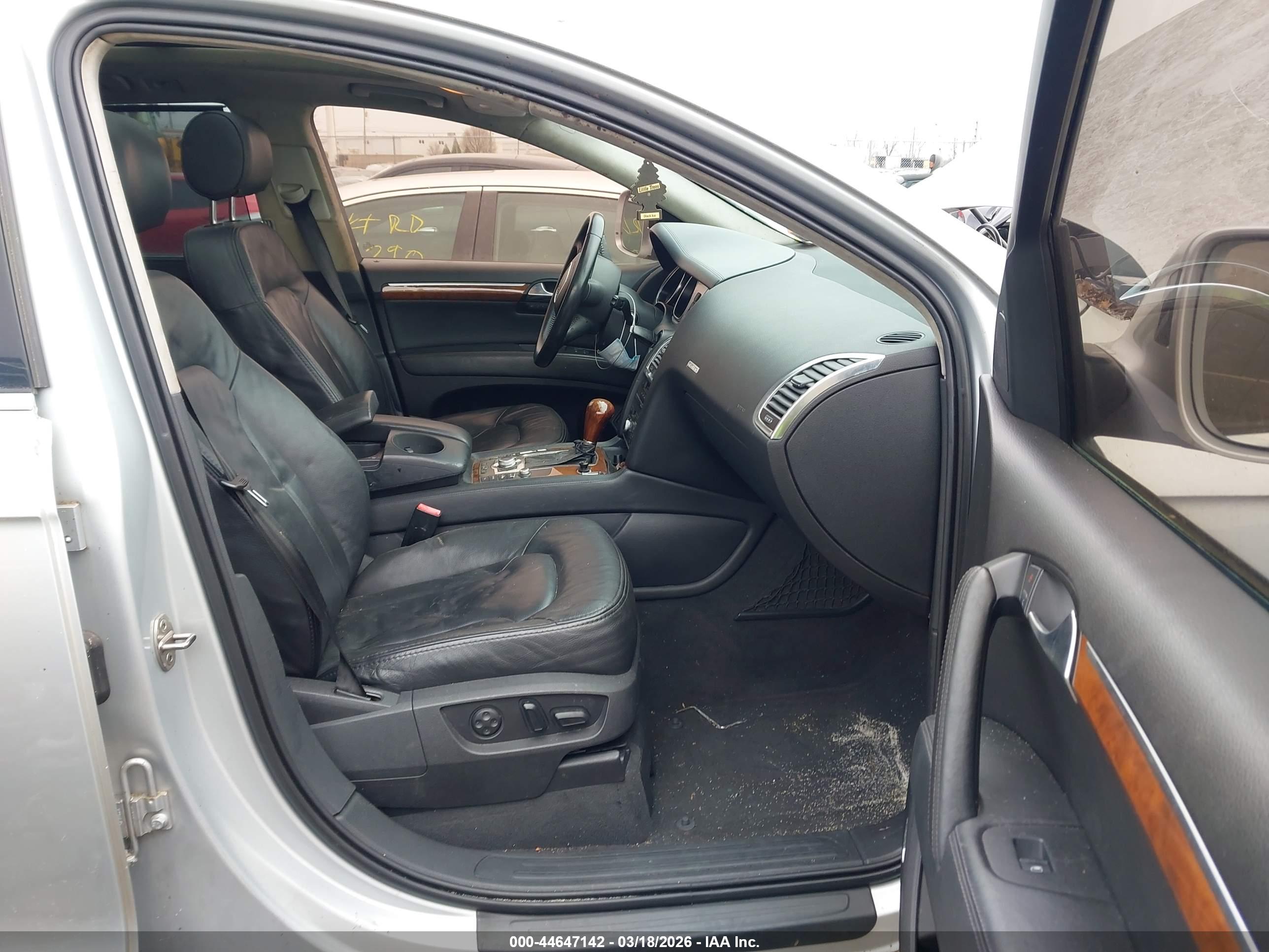 AUDI Q7 image 5