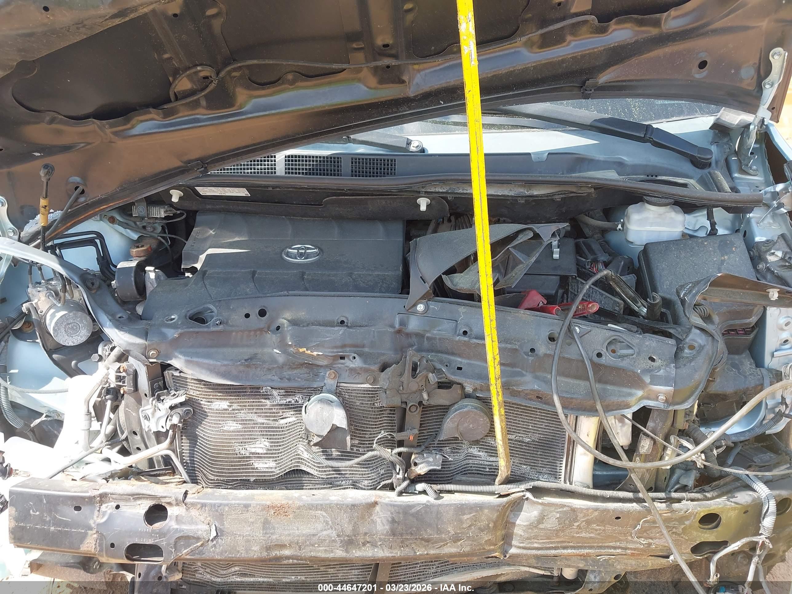 TOYOTA SIENNA image 10