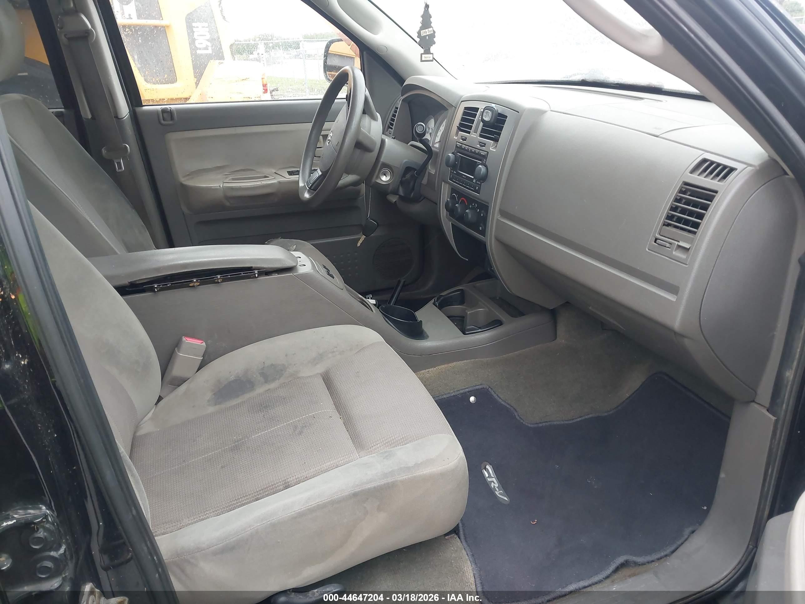 DODGE DAKOTA image 5