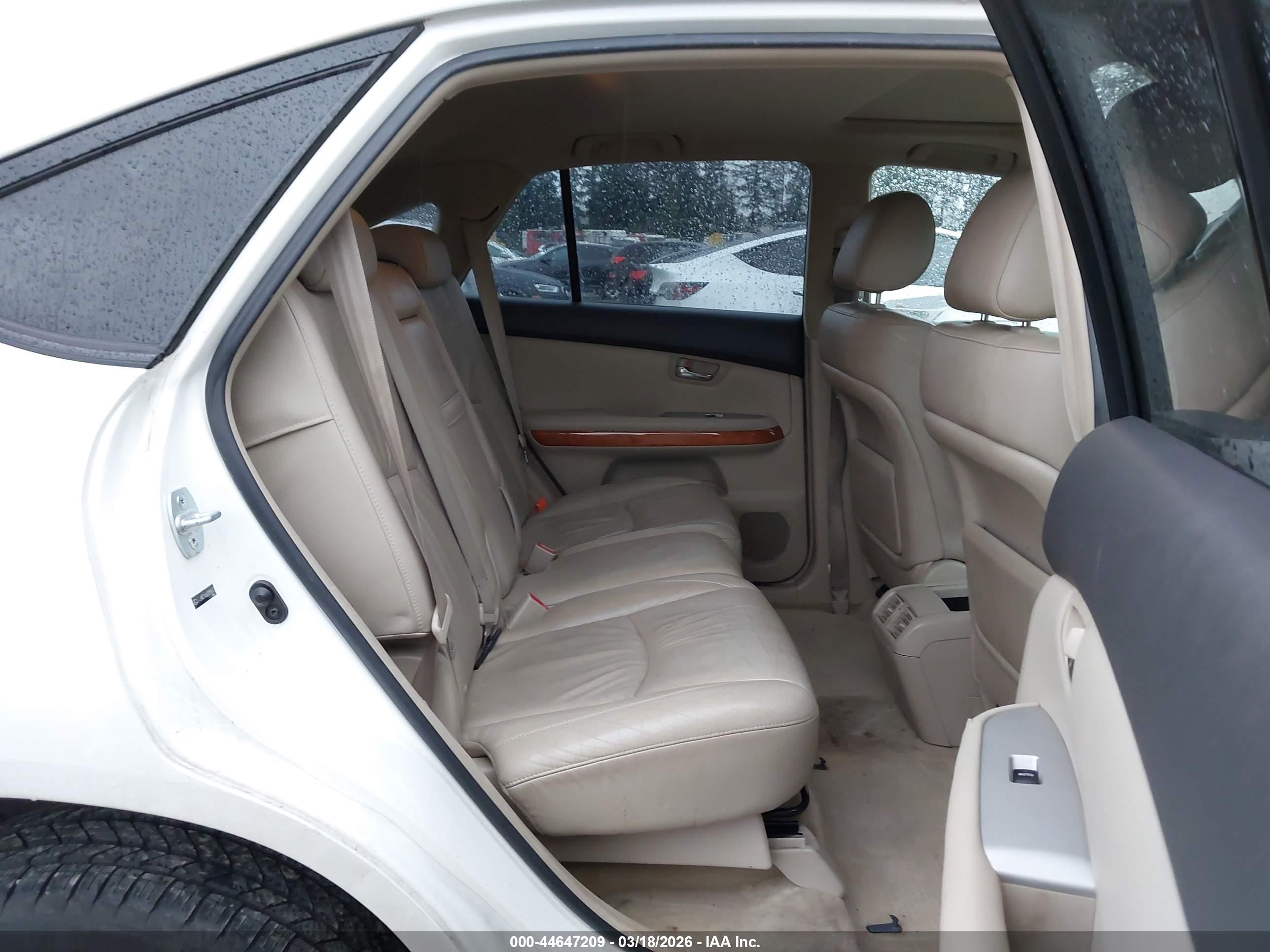 LEXUS RX image 8