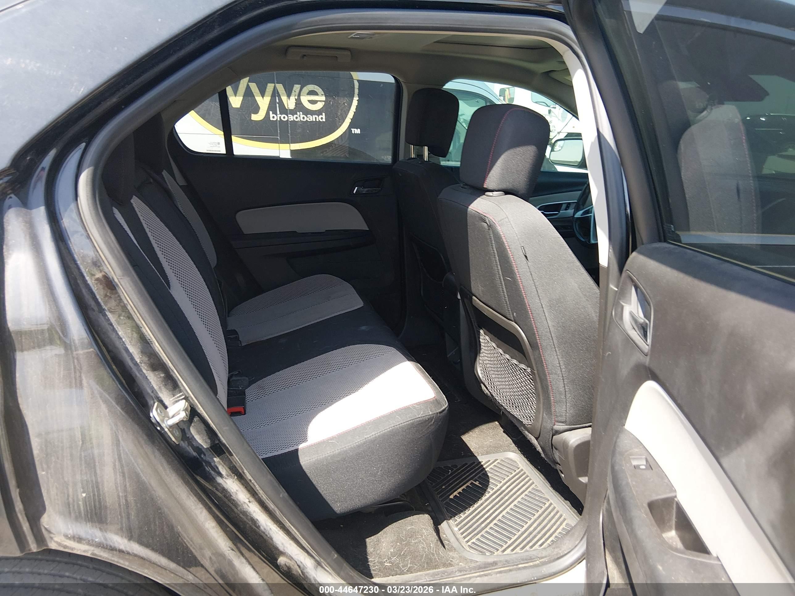 CHEVROLET EQUINOX image 8