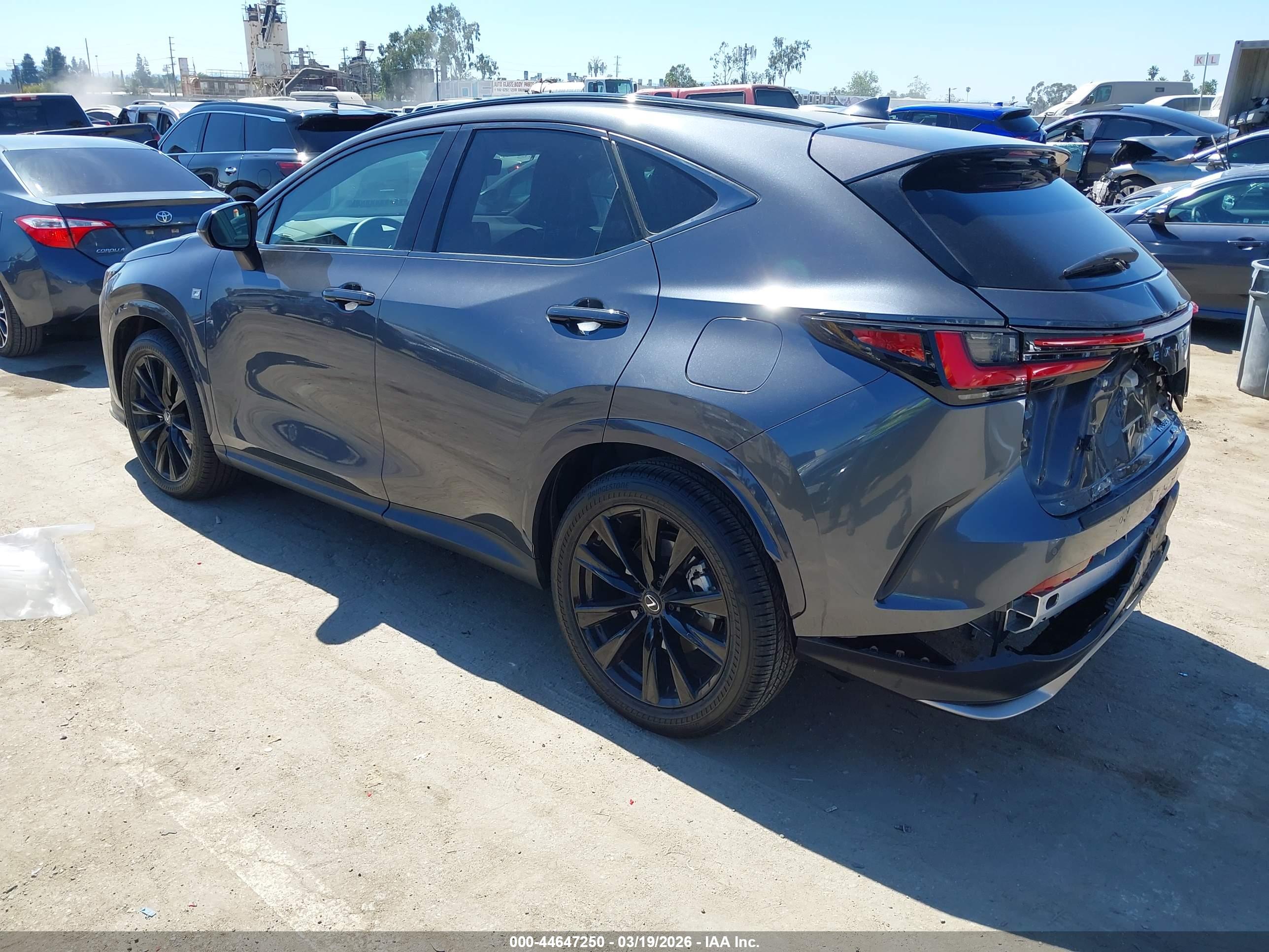 LEXUS NX image 3