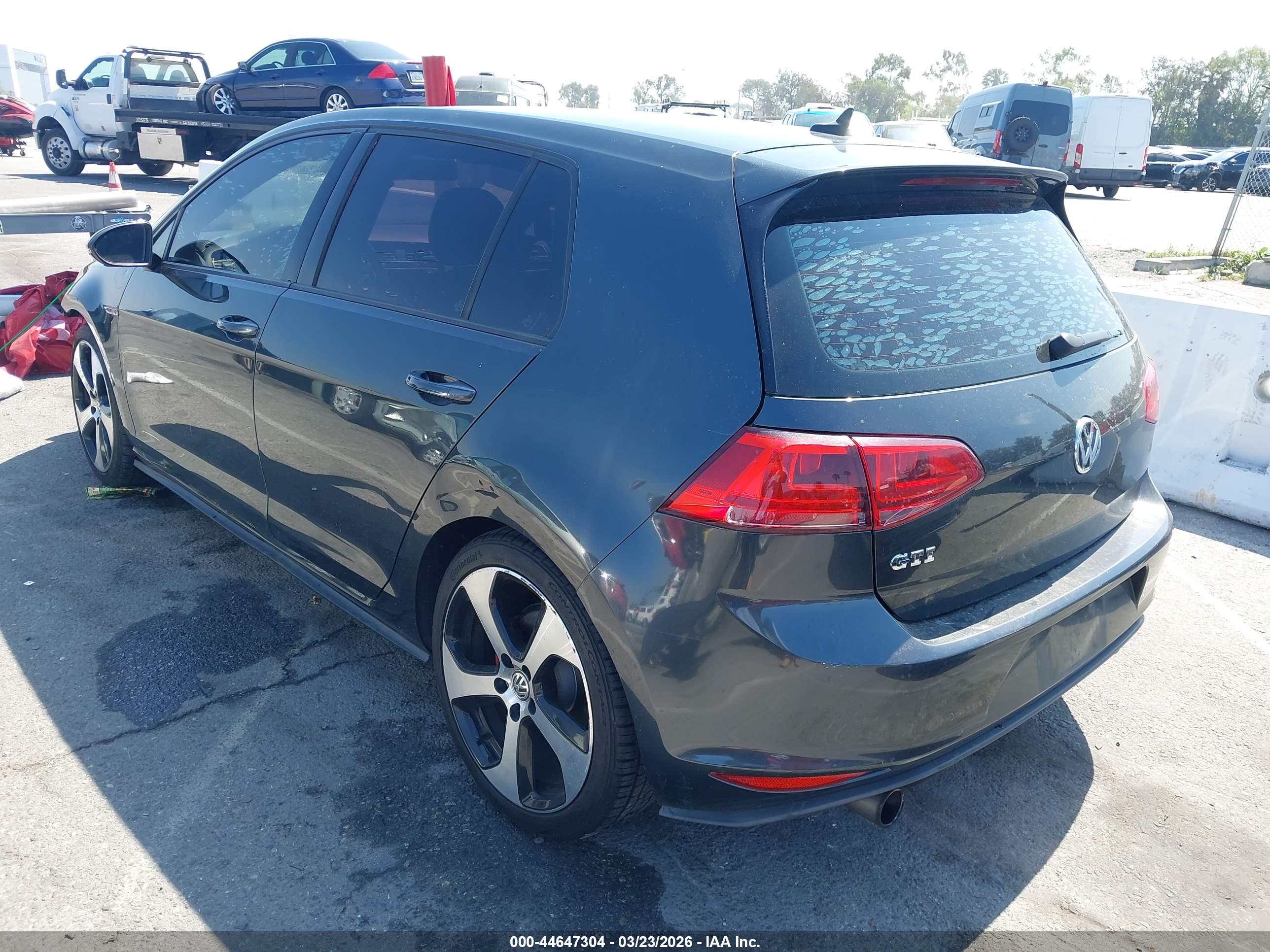 VOLKSWAGEN GOLF image 3