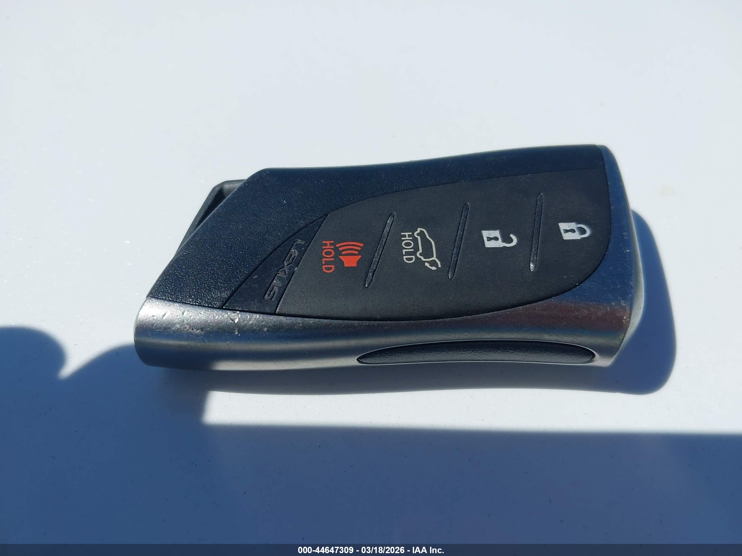 LEXUS UX image 11