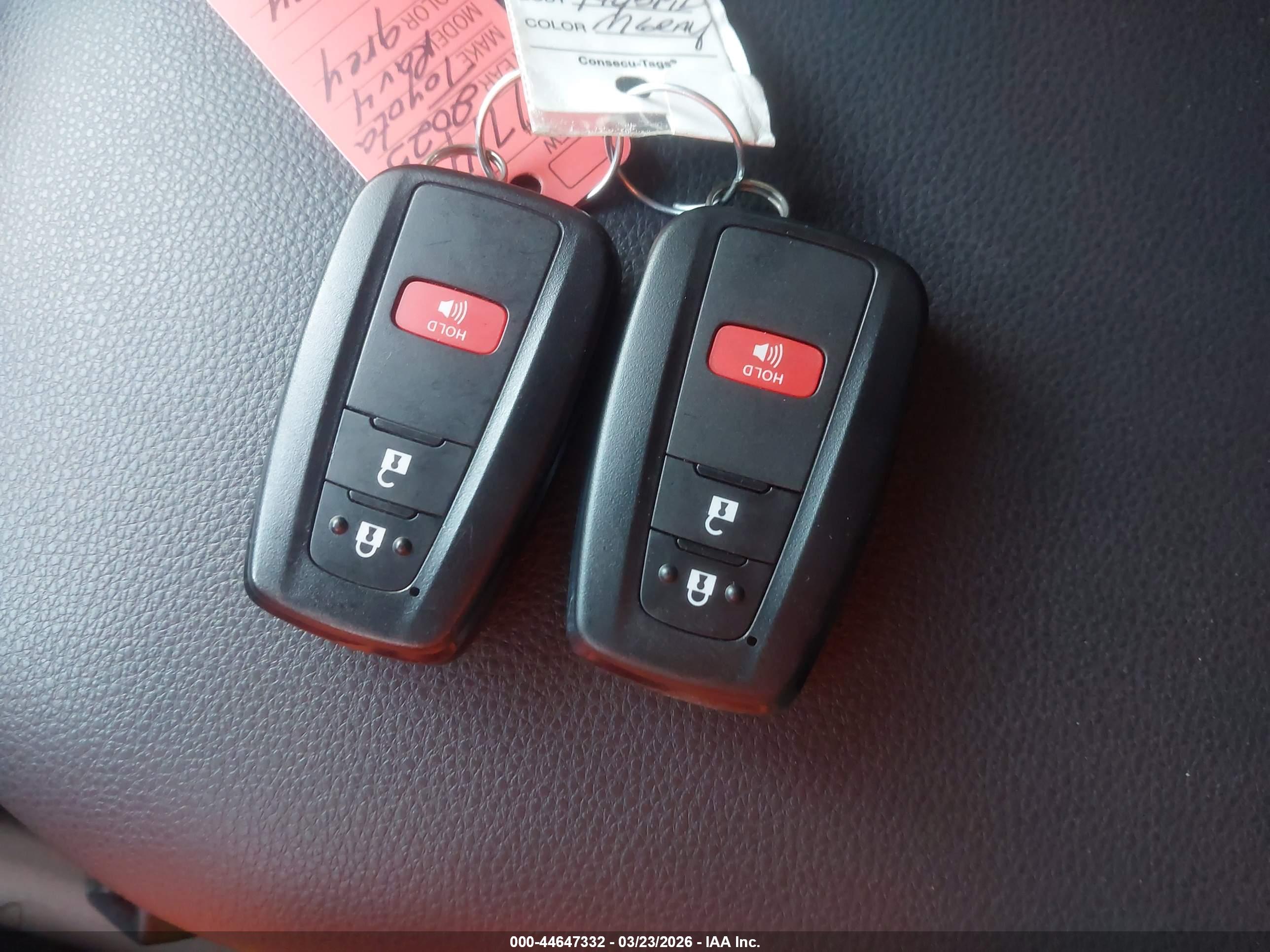 TOYOTA RAV4 image 11
