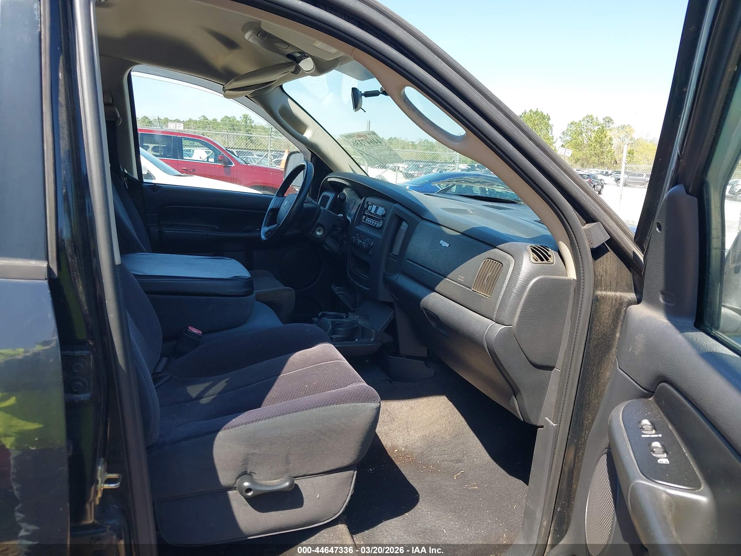 DODGE RAM image 5