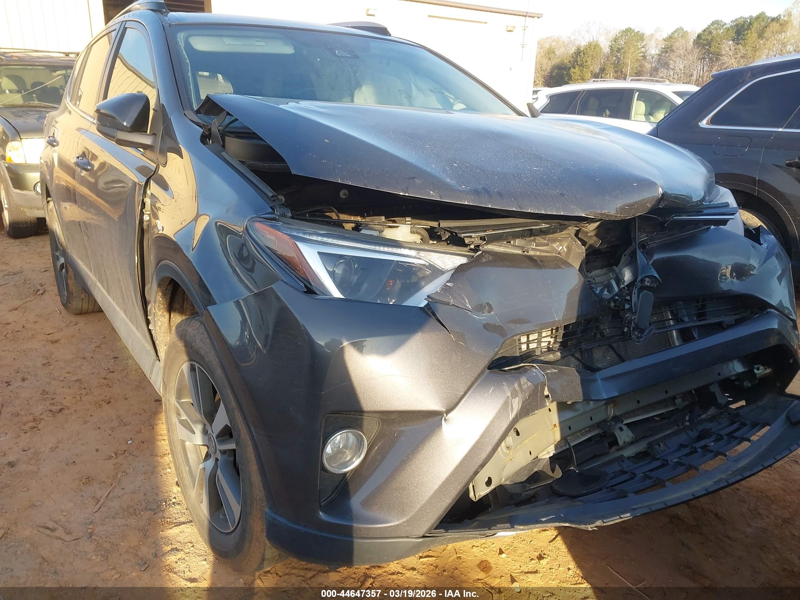 TOYOTA RAV4 image 6