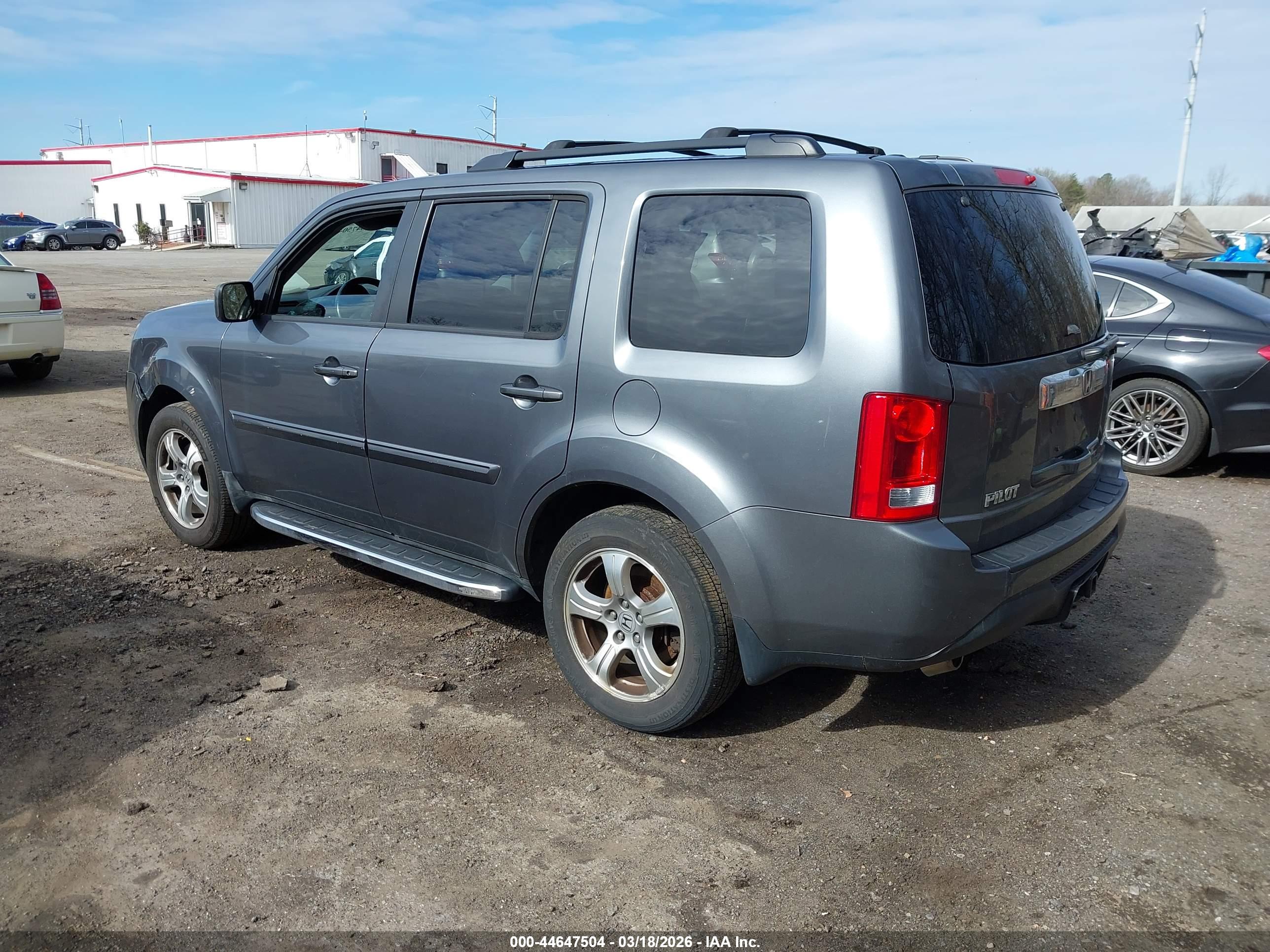 HONDA PILOT image 3
