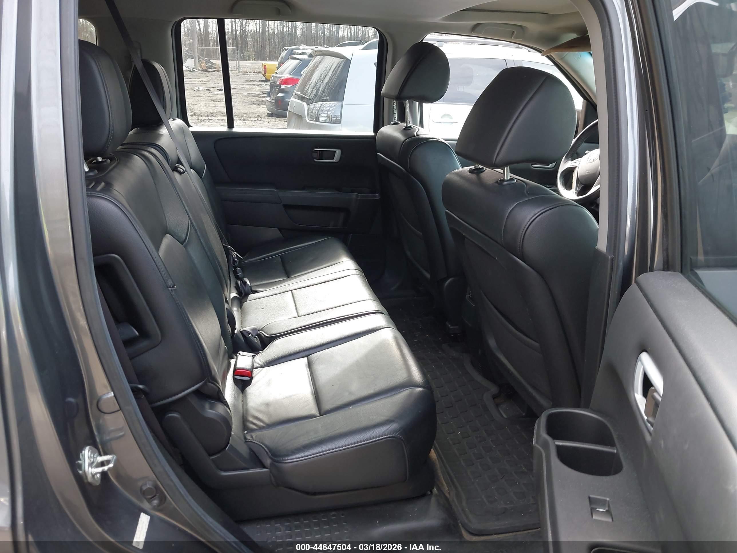 HONDA PILOT image 8