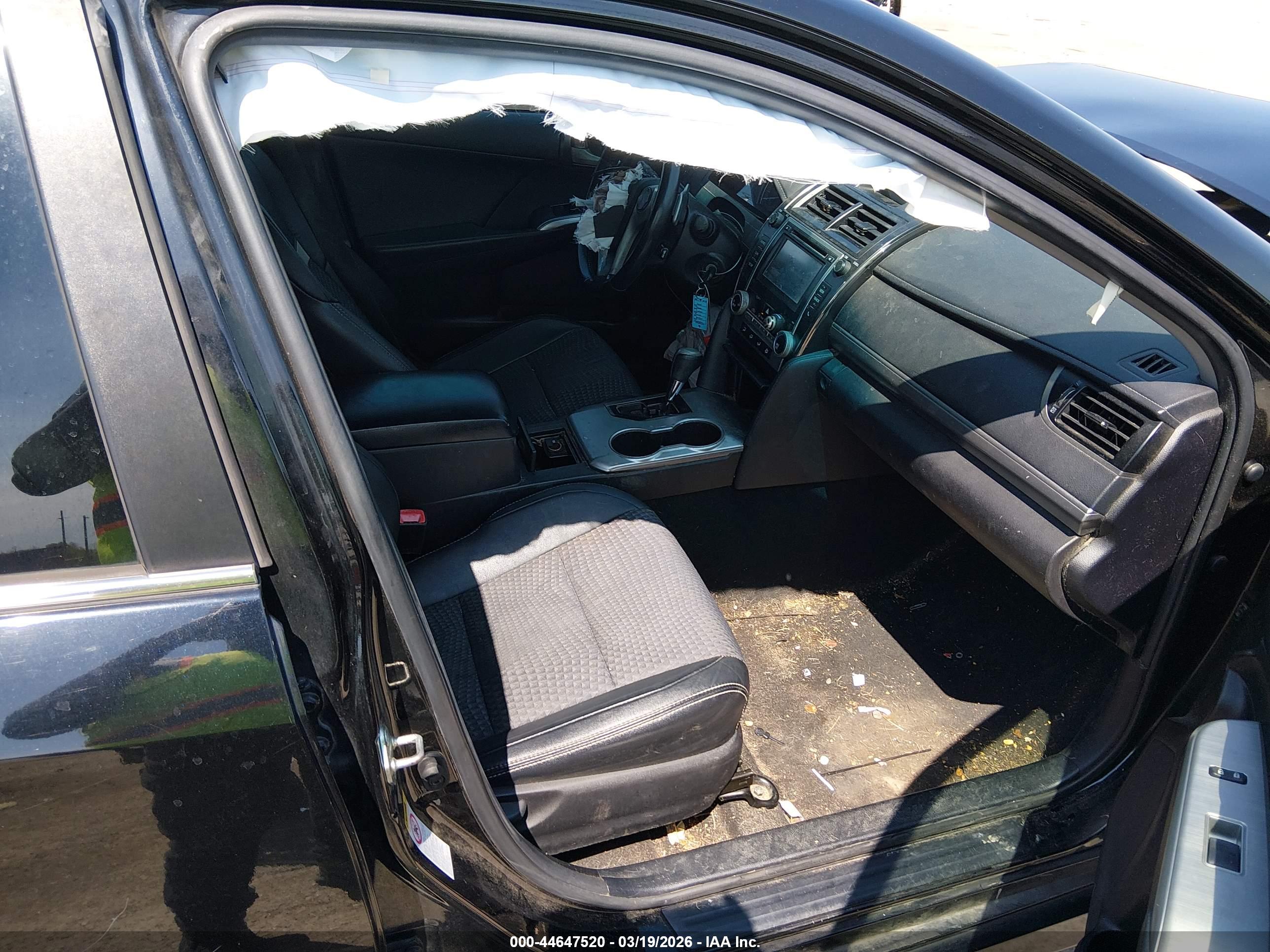 TOYOTA CAMRY image 5