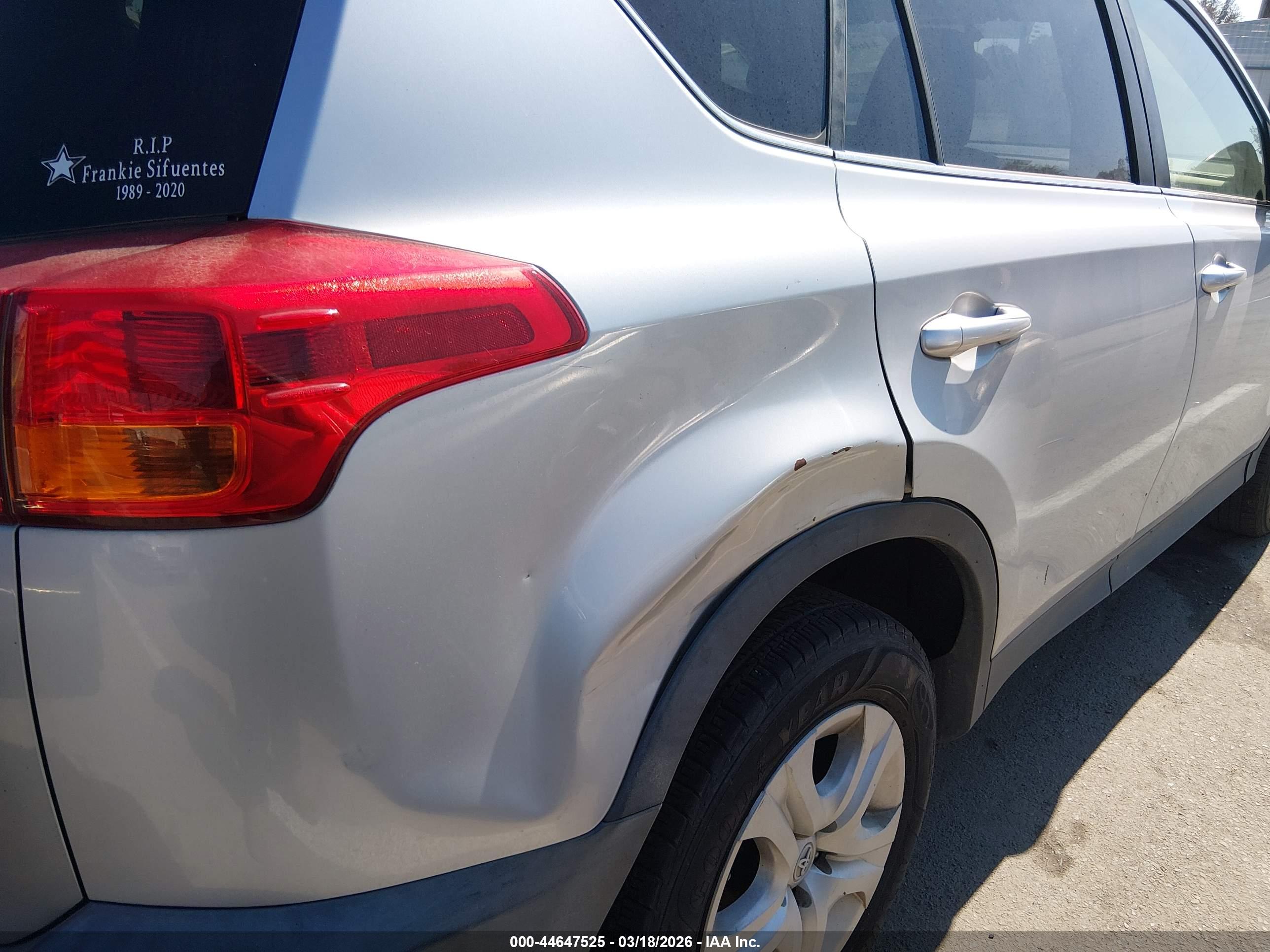 TOYOTA RAV4 image 6