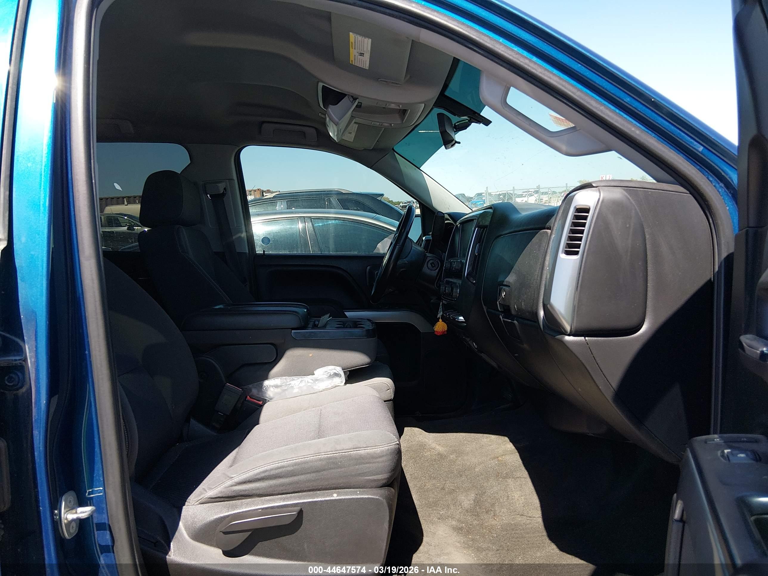 CHEVROLET SILVERADO image 5